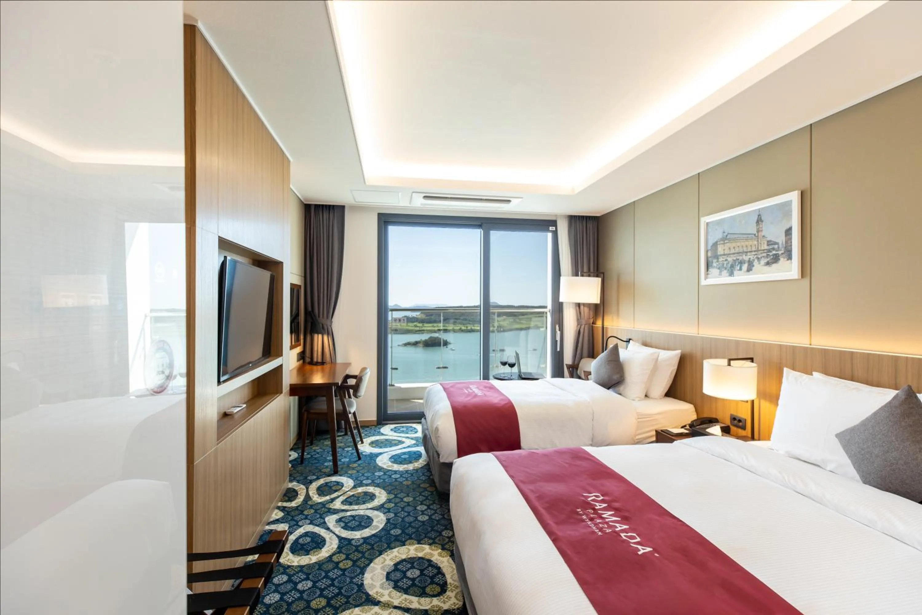 Bed in Ramada Plaza by Wyndham Dolsan Yeosu