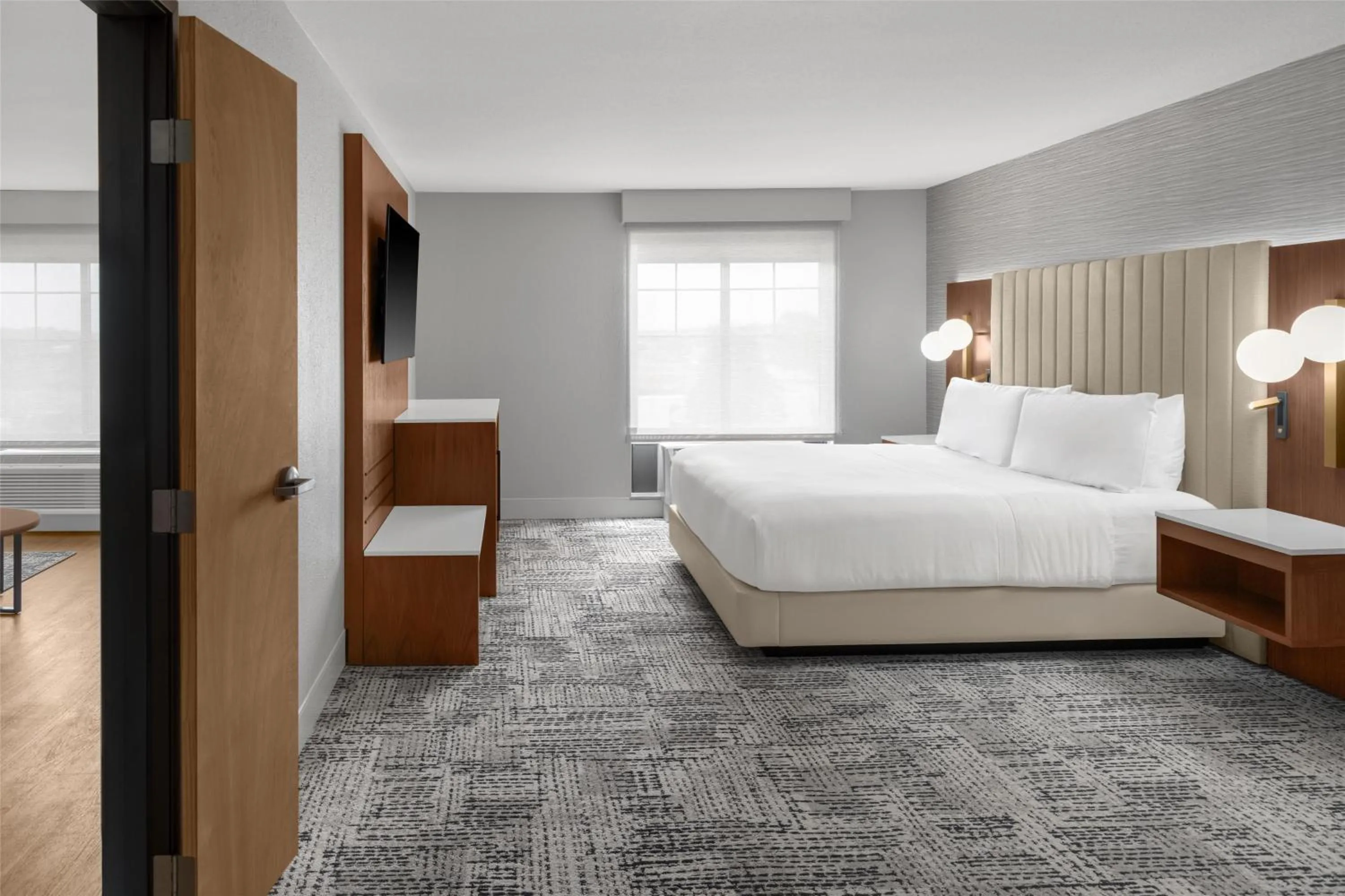 Bed in Doubletree By Hilton Owatonna