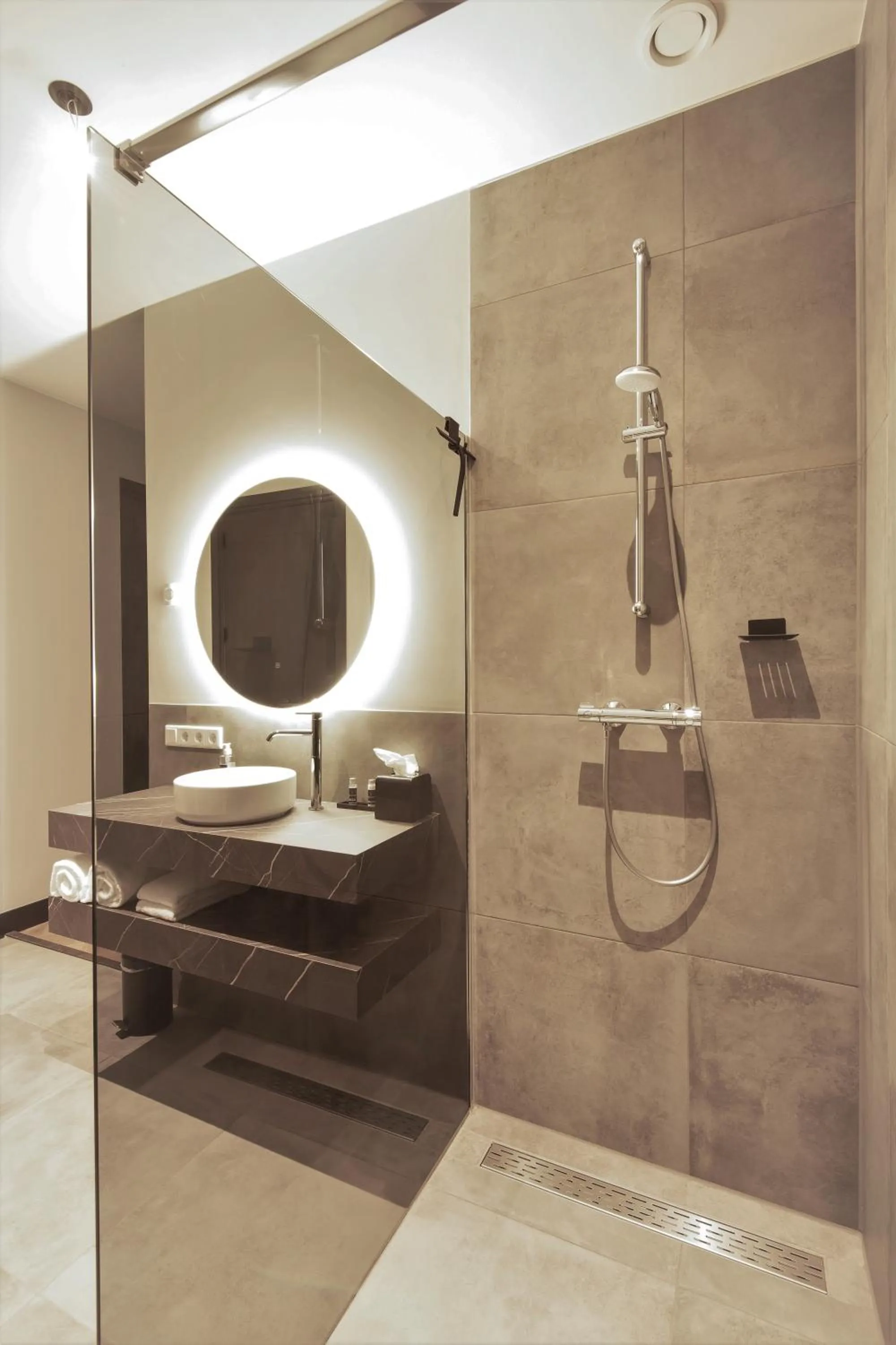 Bathroom in Op dn Kreijtenberg