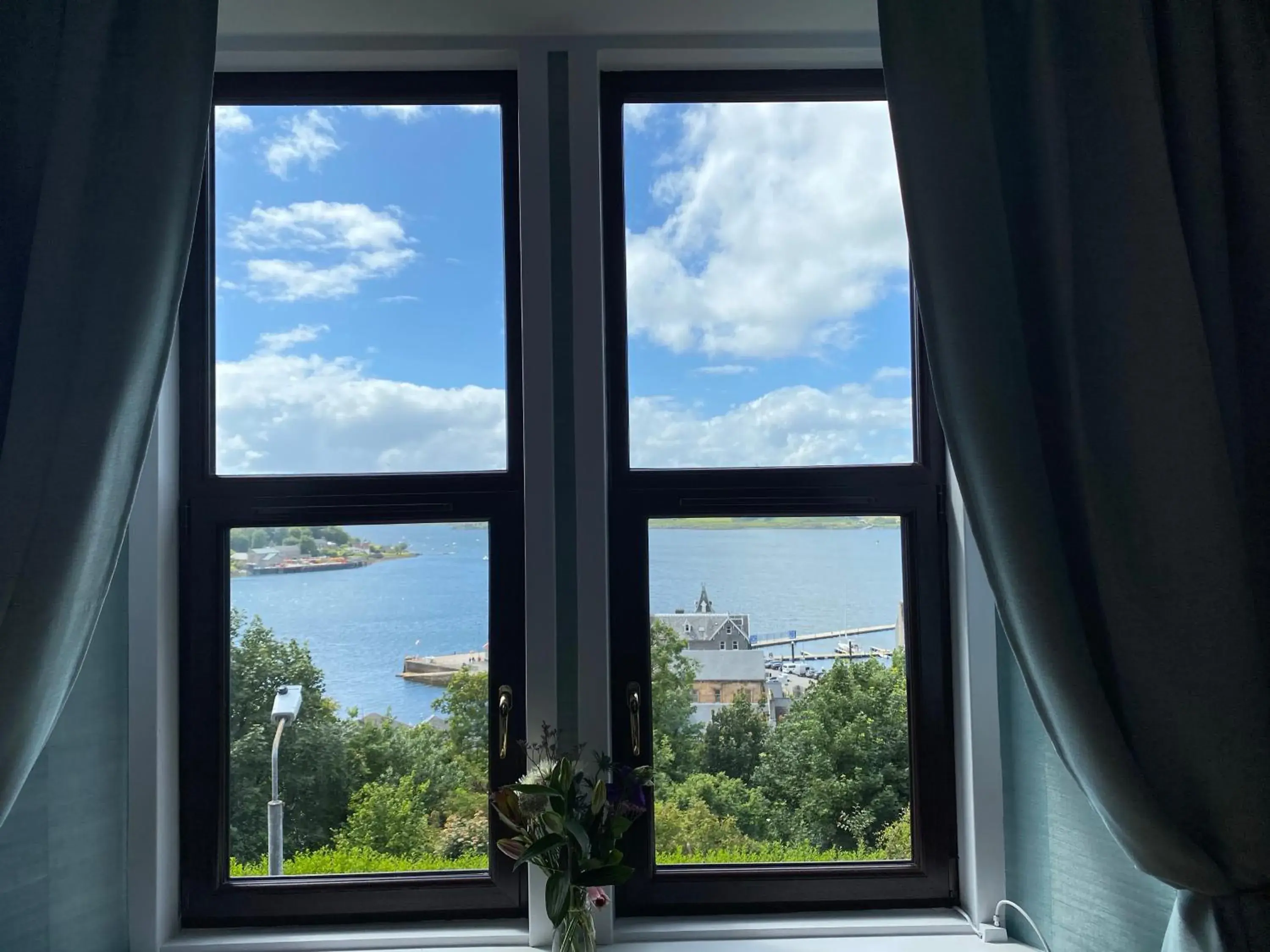 Deluxe Double Room with Sea View in Ardmor Guest House Deluxe Double Room with Sea View in Ardmor Guest House