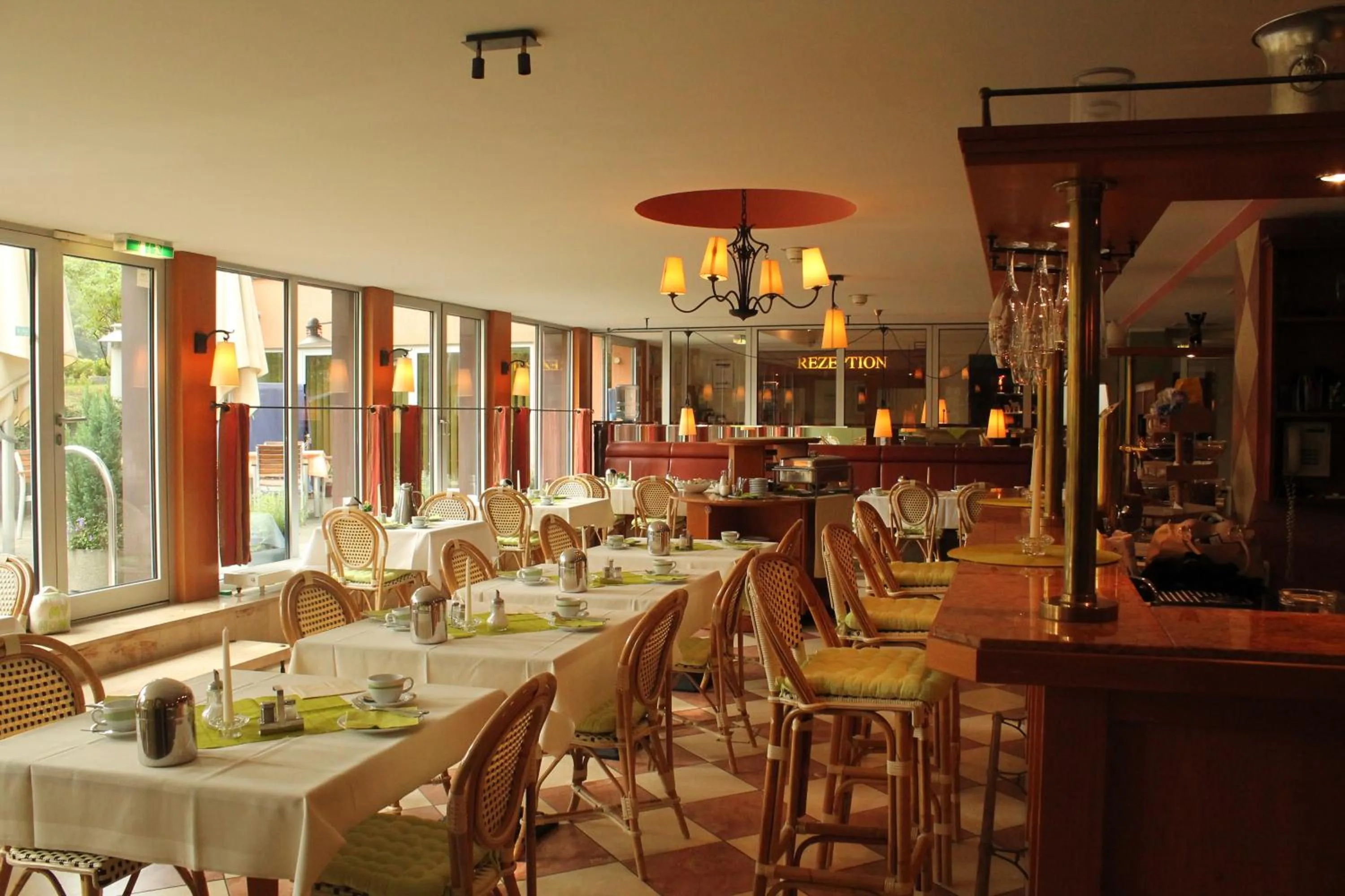 Restaurant/Places to Eat in Michels Apart Hotel Berlin