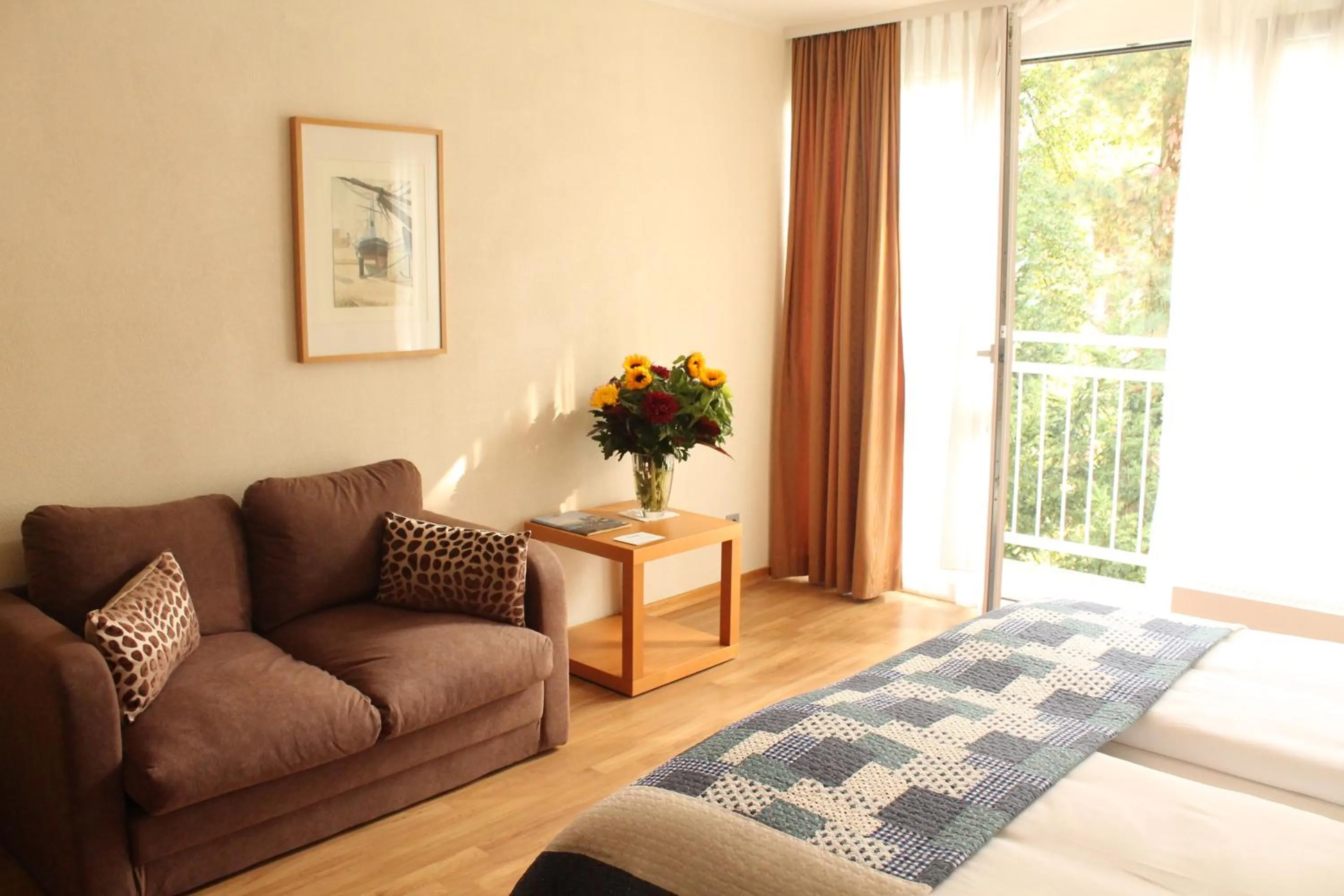 View (from property/room), Seating Area in Michels Apart Hotel Berlin