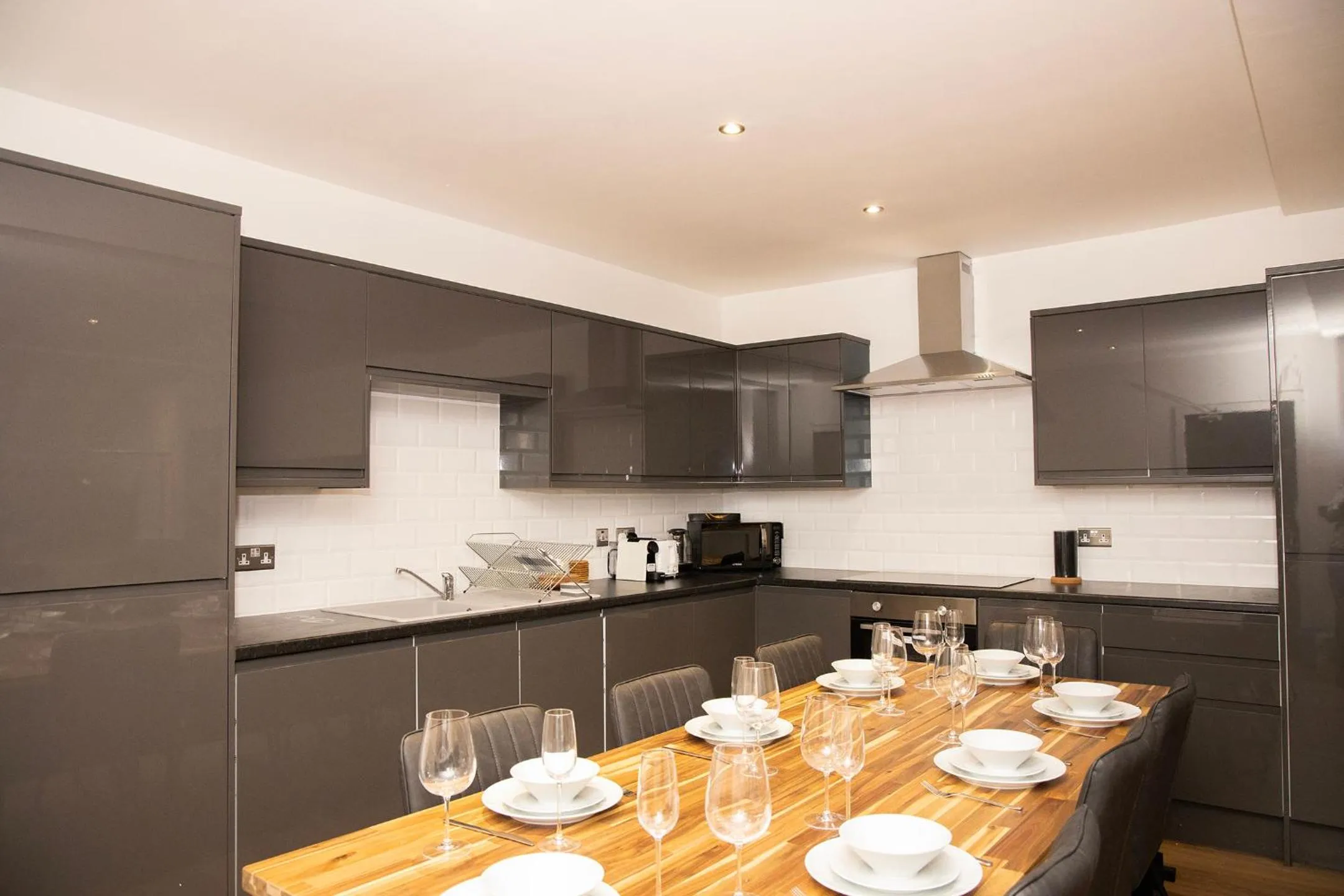 Kitchen or kitchenette in Lord Street Apartments By Happy Days