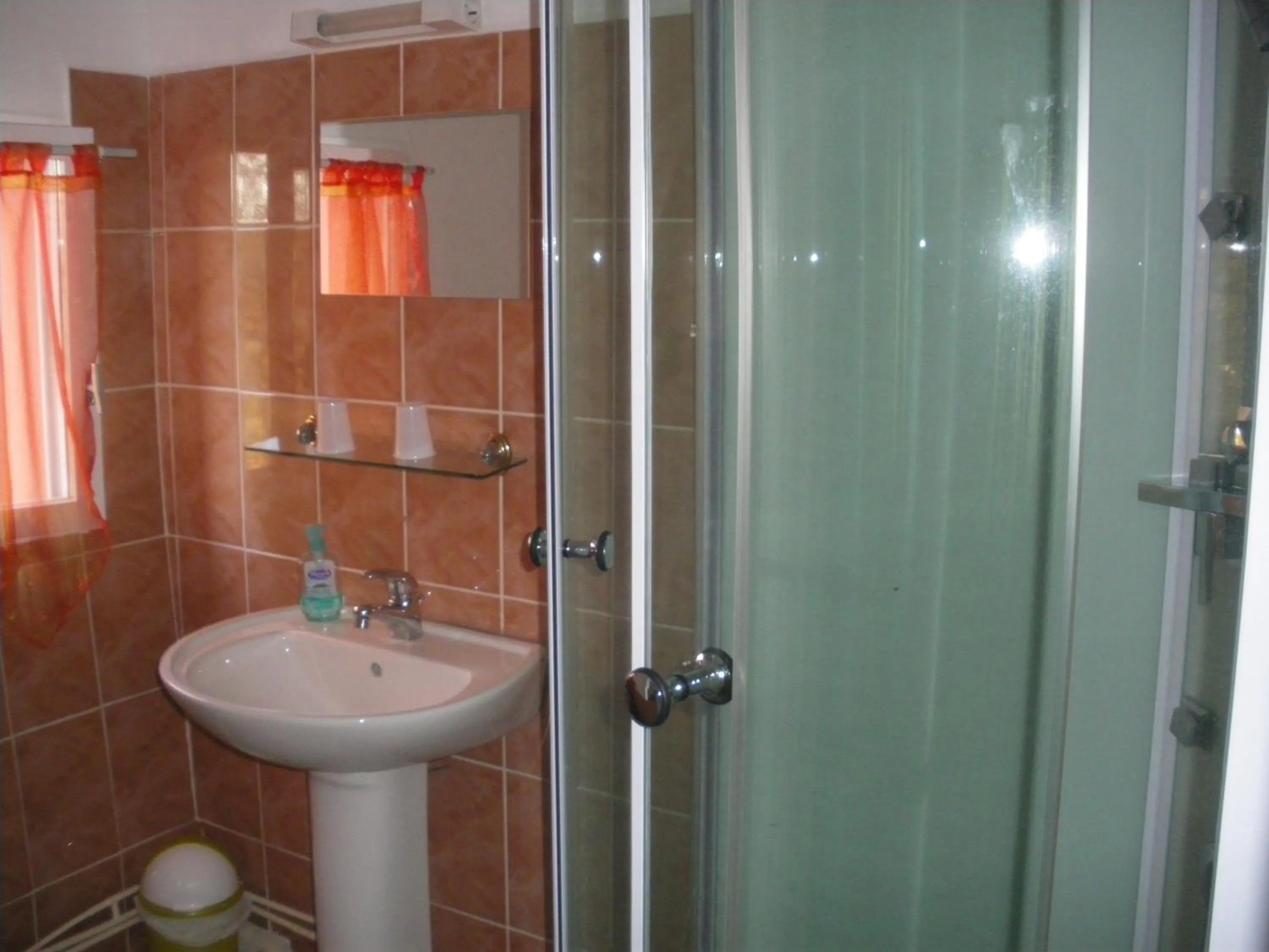 Bathroom in Les Coquillettes