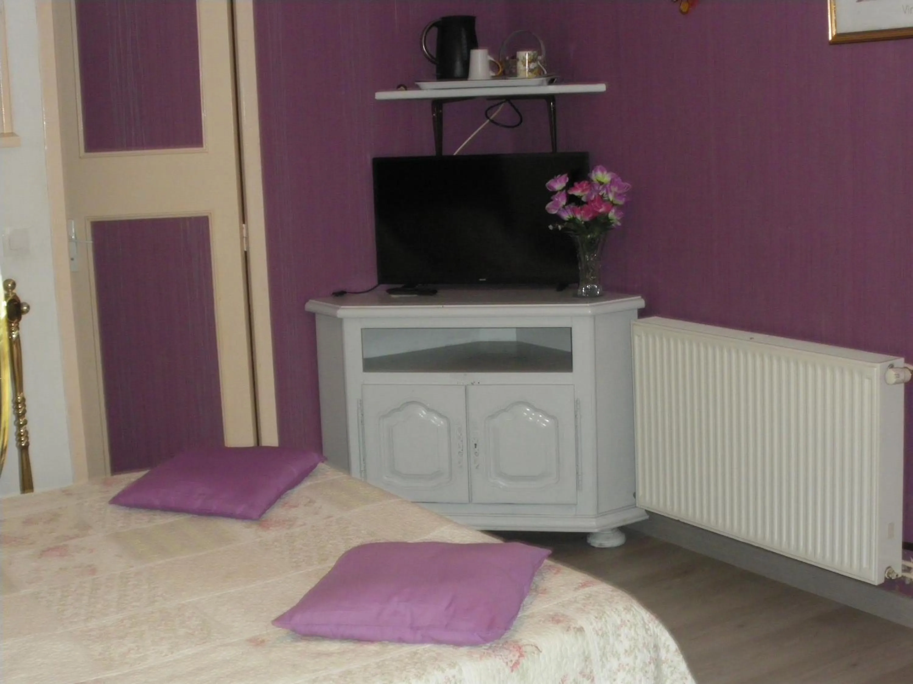 Bed in Les Coquillettes