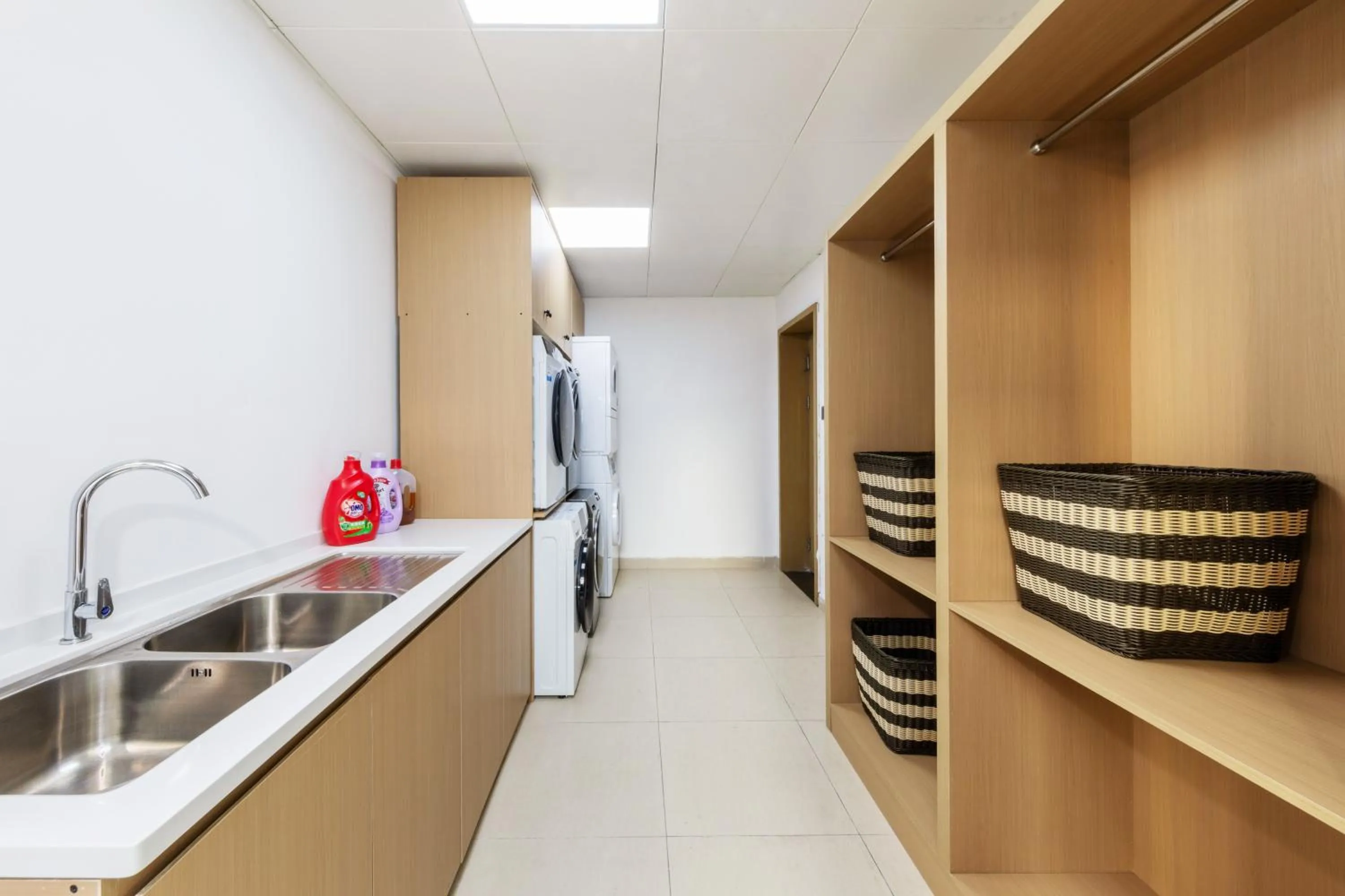 laundry in Holiday Inn Express Shenzhen Haiyuan City by IHG