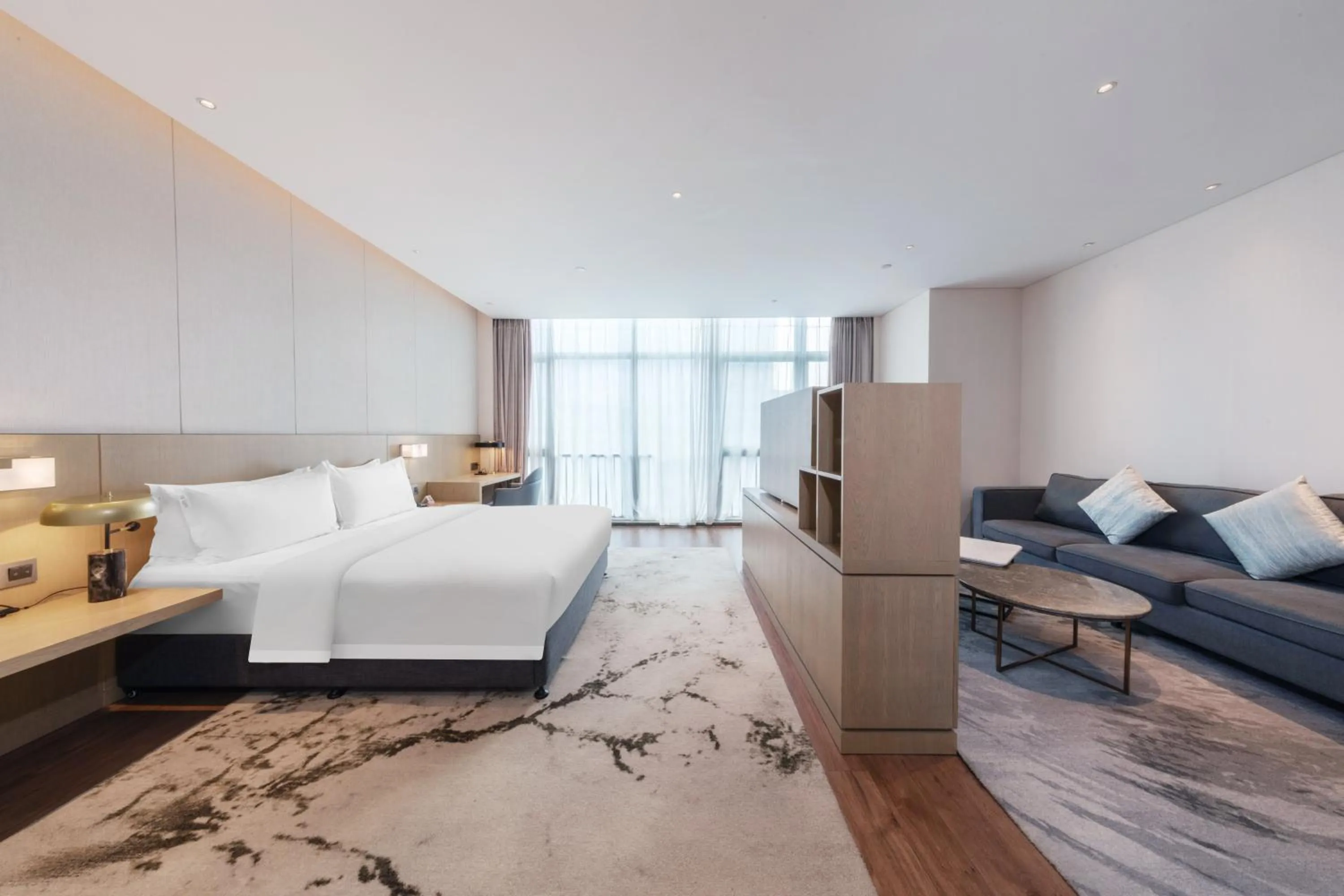 Bed in Holiday Inn Express Shenzhen Haiyuan City by IHG