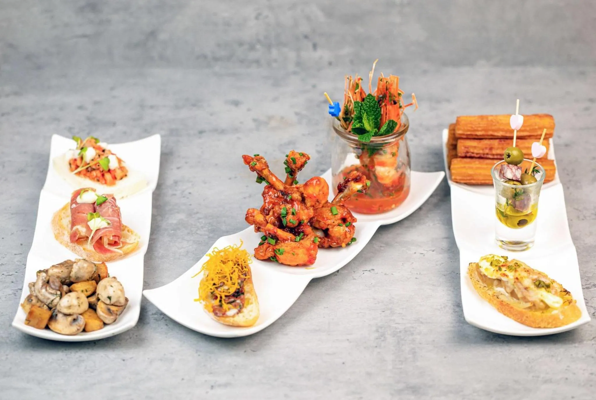 Lounge or bar in Crowne Plaza Foshan Nanhai-an IHG Hotel