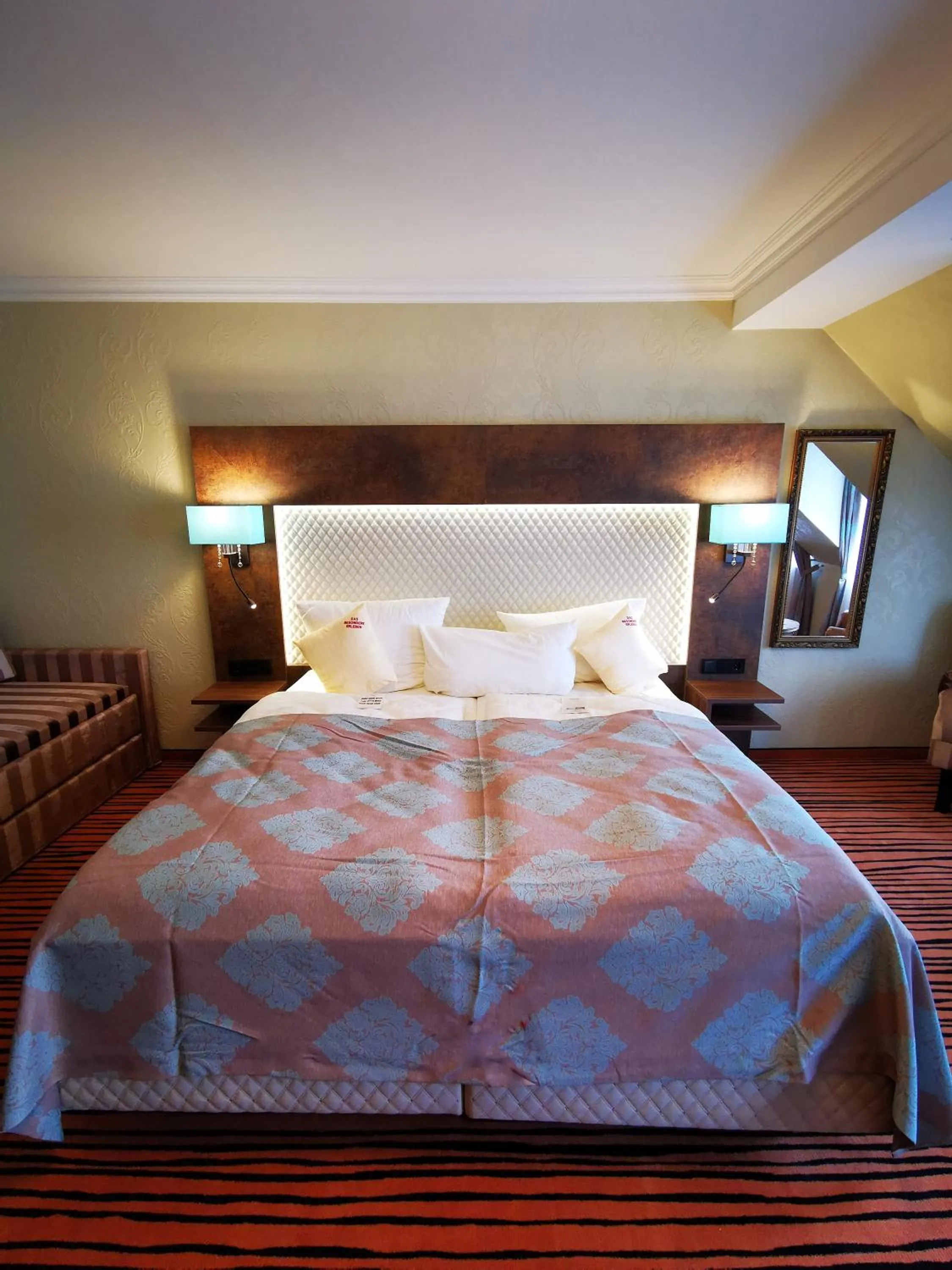 Bed in The Lakeside - Burghotel zu Strausberg