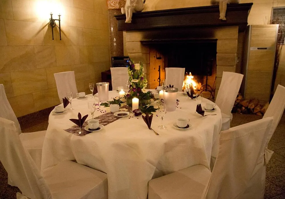 Restaurant/places to eat in The Lakeside - Burghotel zu Strausberg