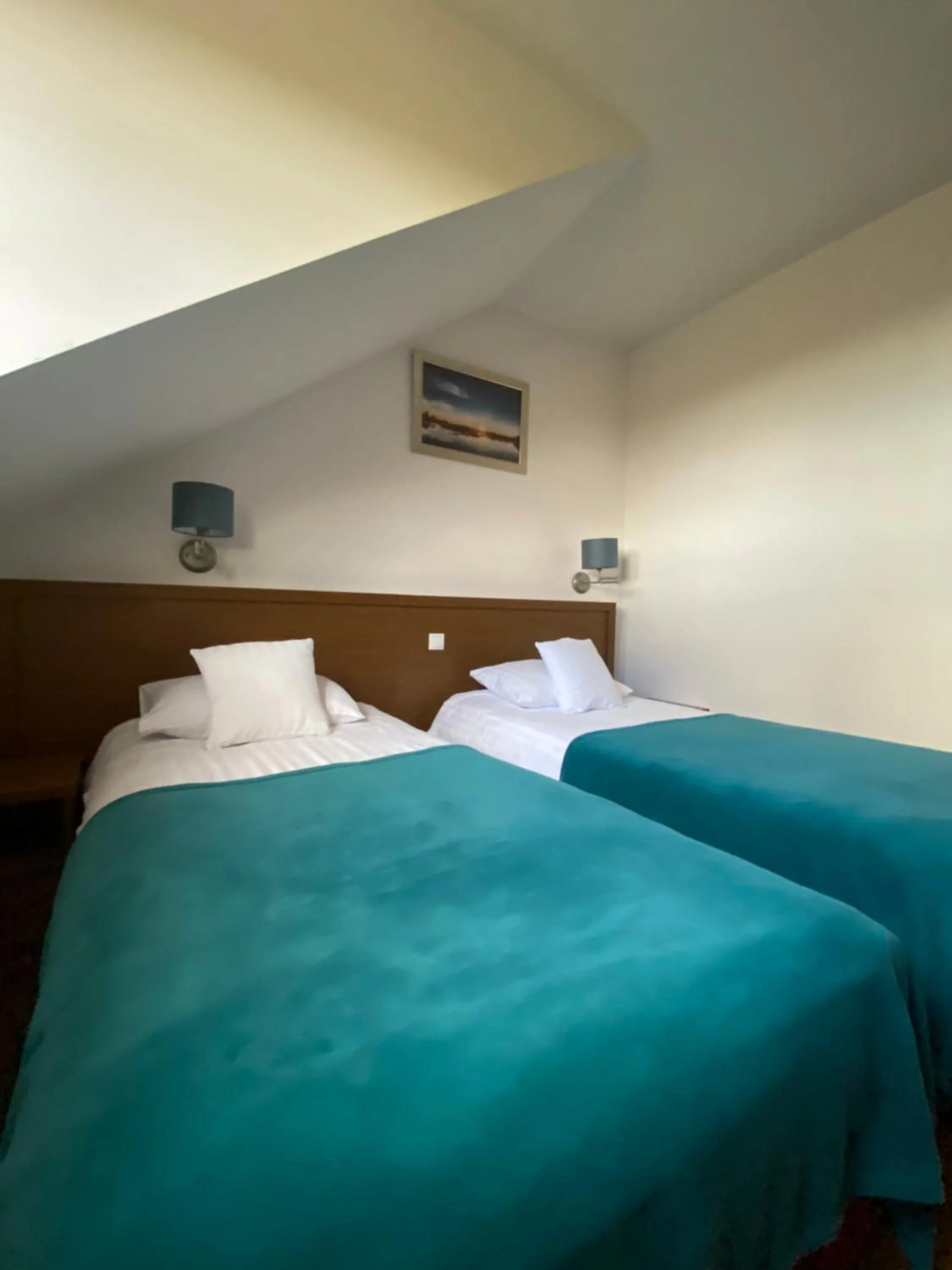 Bed in HOTEL CICHA WODA NIEPORĘT