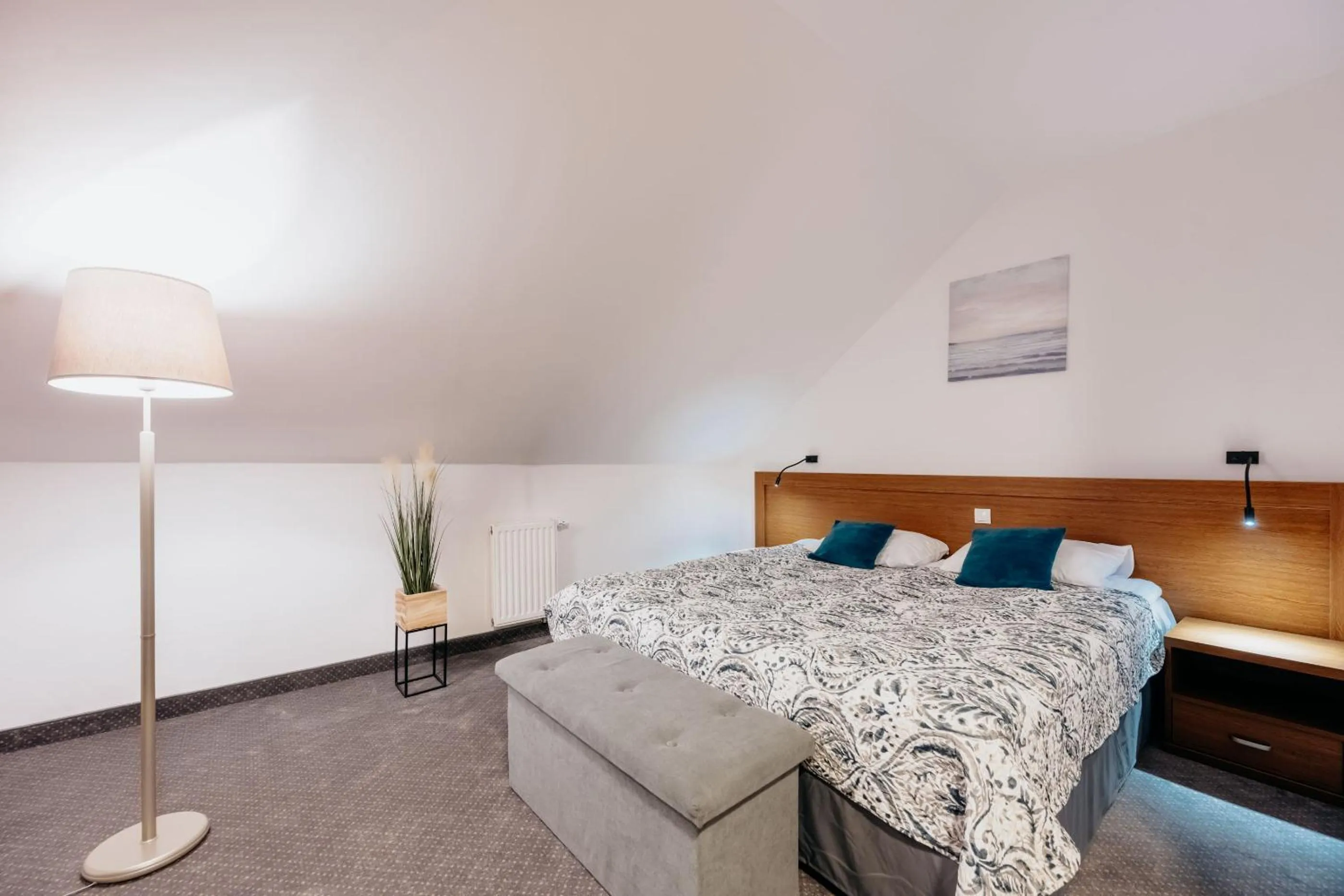 Bed in HOTEL CICHA WODA NIEPORĘT