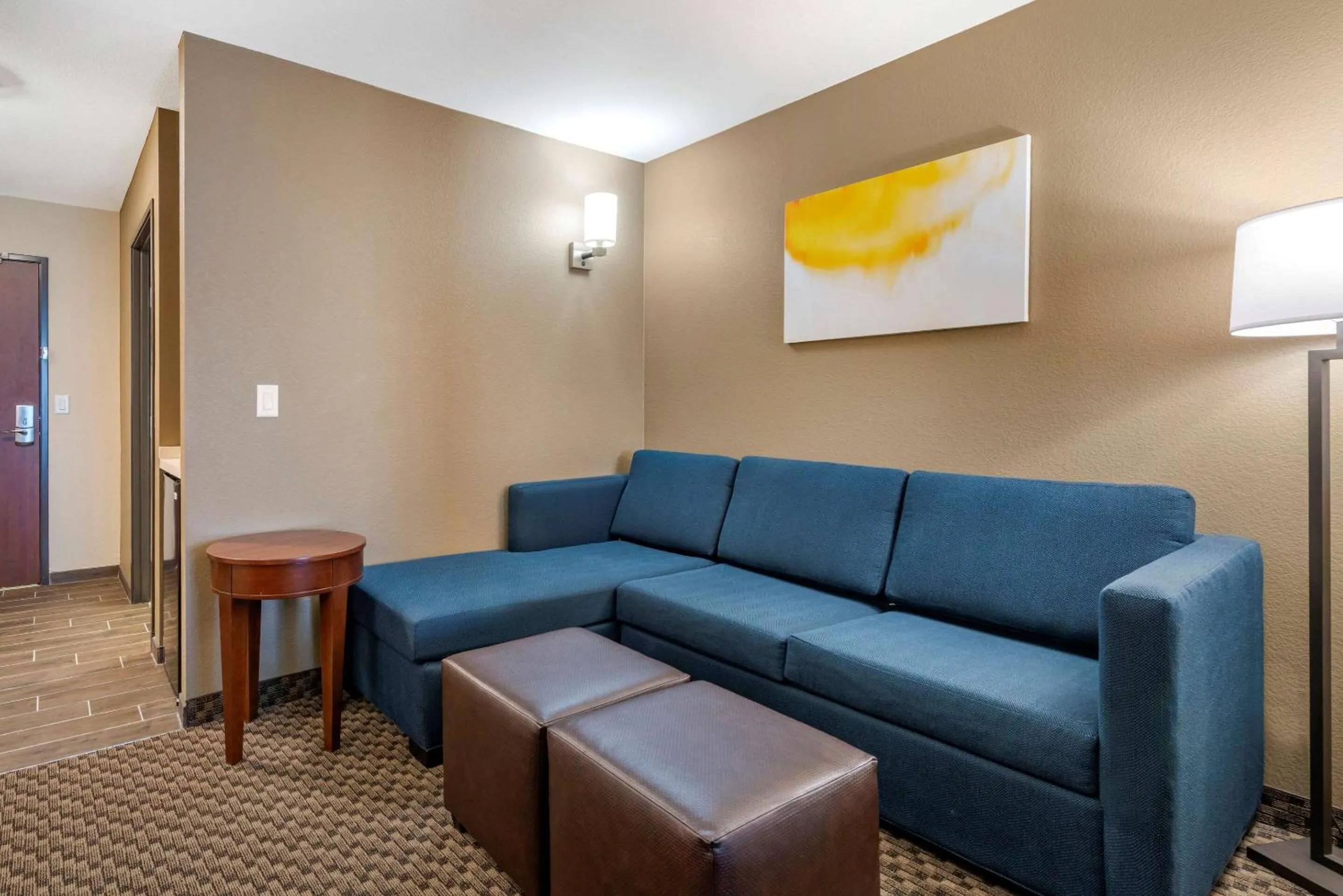 Bedroom in Comfort Suites Broomfield-Boulder-Interlocken