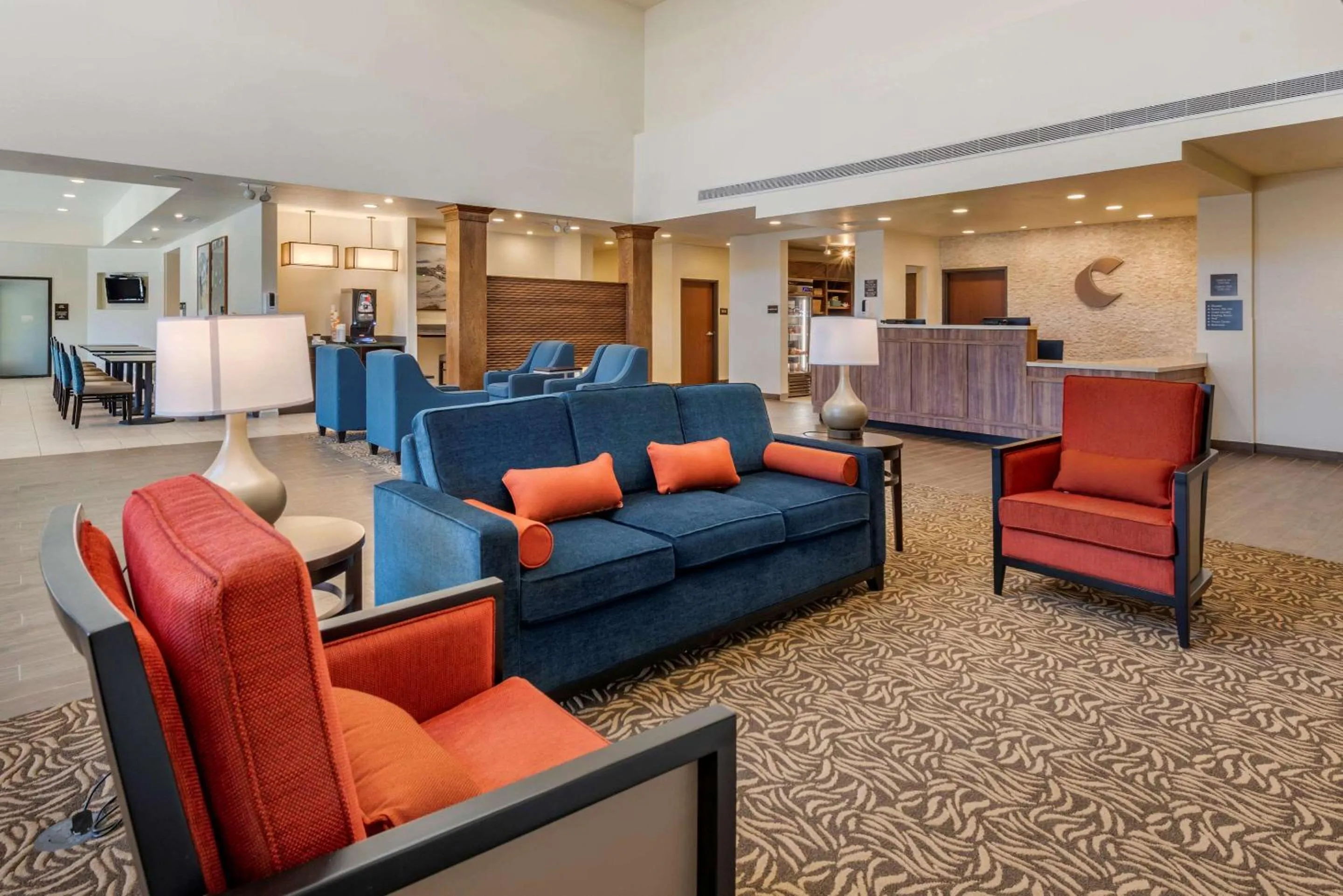 Lobby or reception in Comfort Suites Broomfield-Boulder-Interlocken