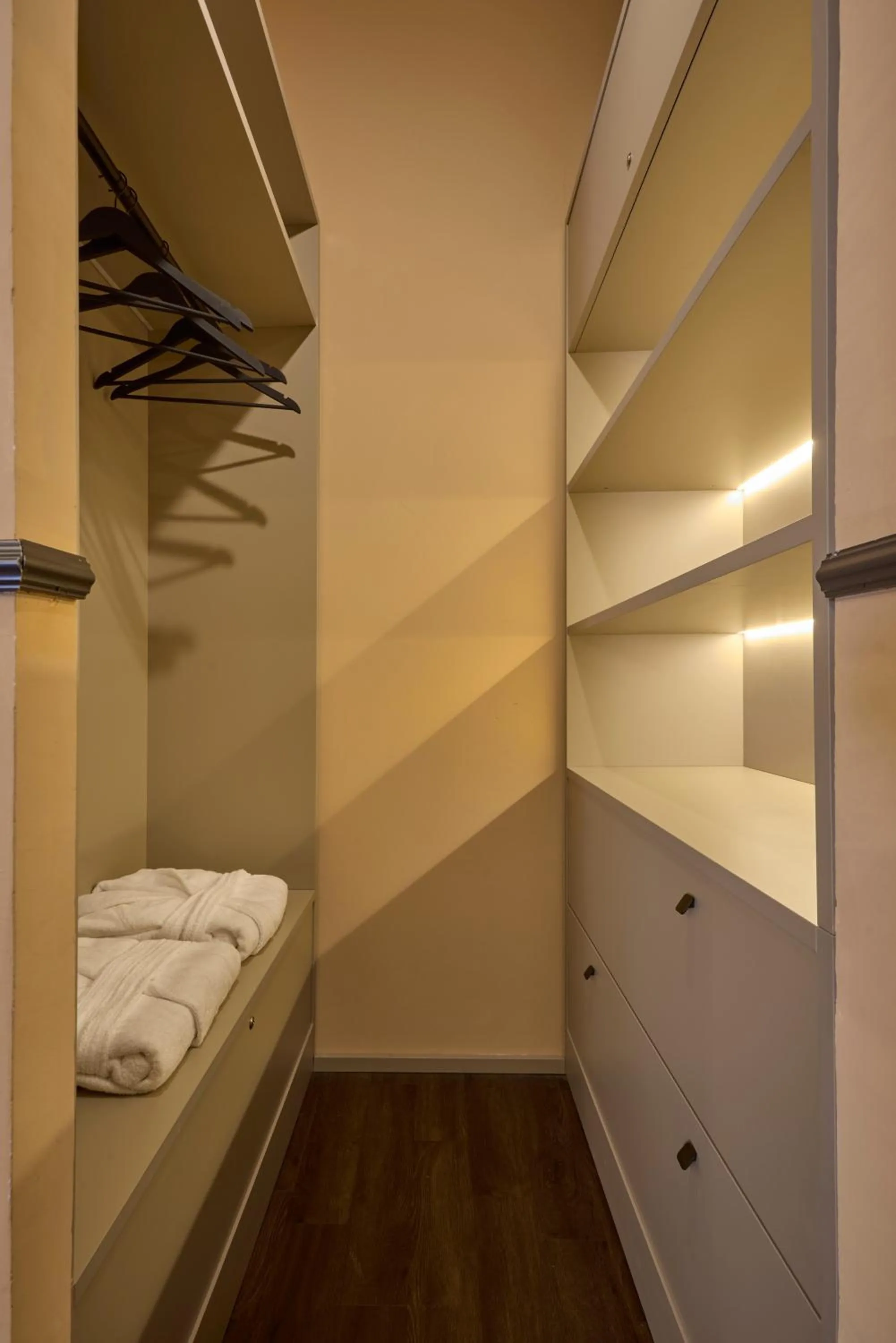 Photo of the whole room, Bed in LUMERA STAY - Solferino