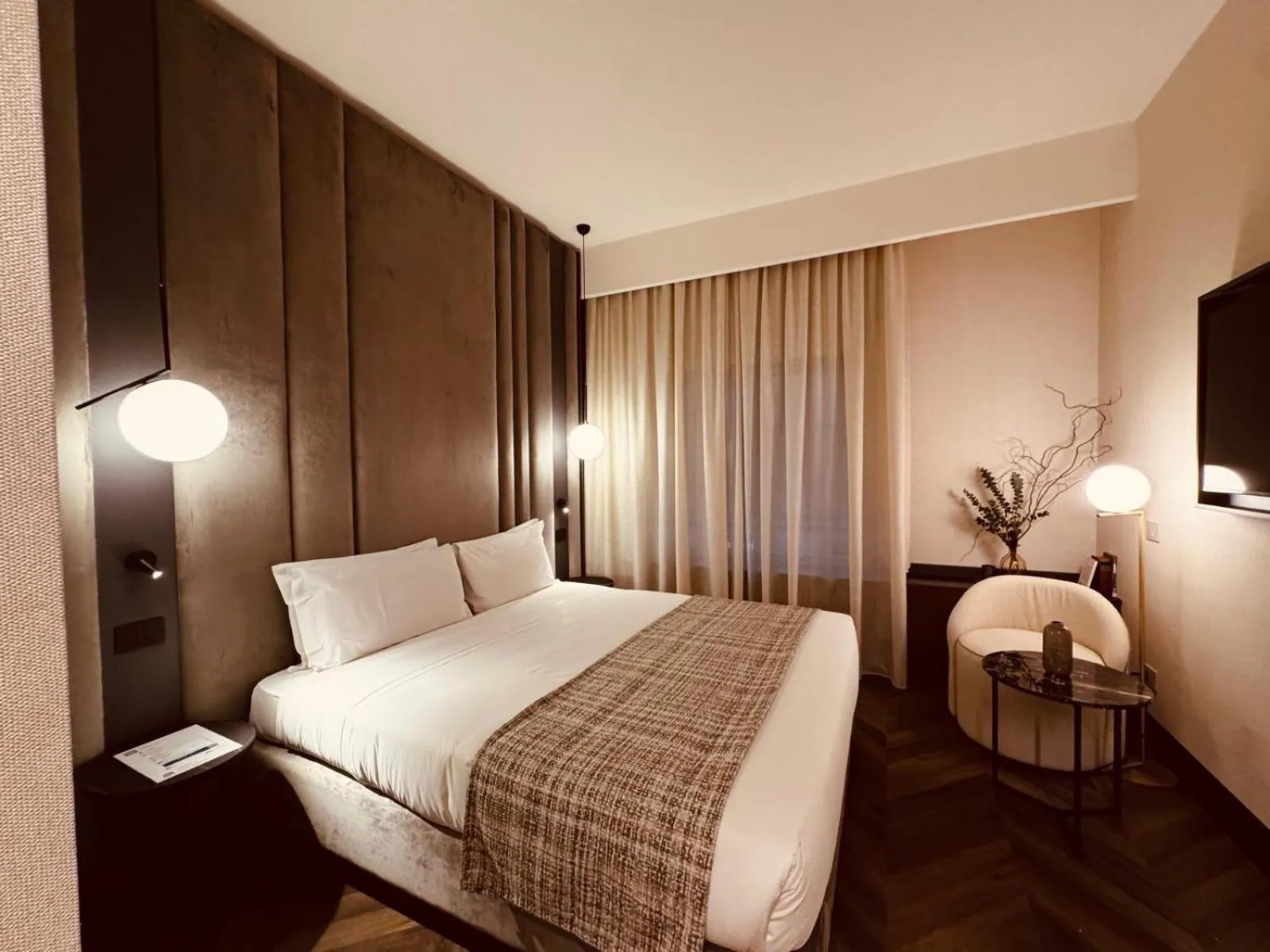 Photo of the whole room, Bed in LUMERA STAY - Solferino