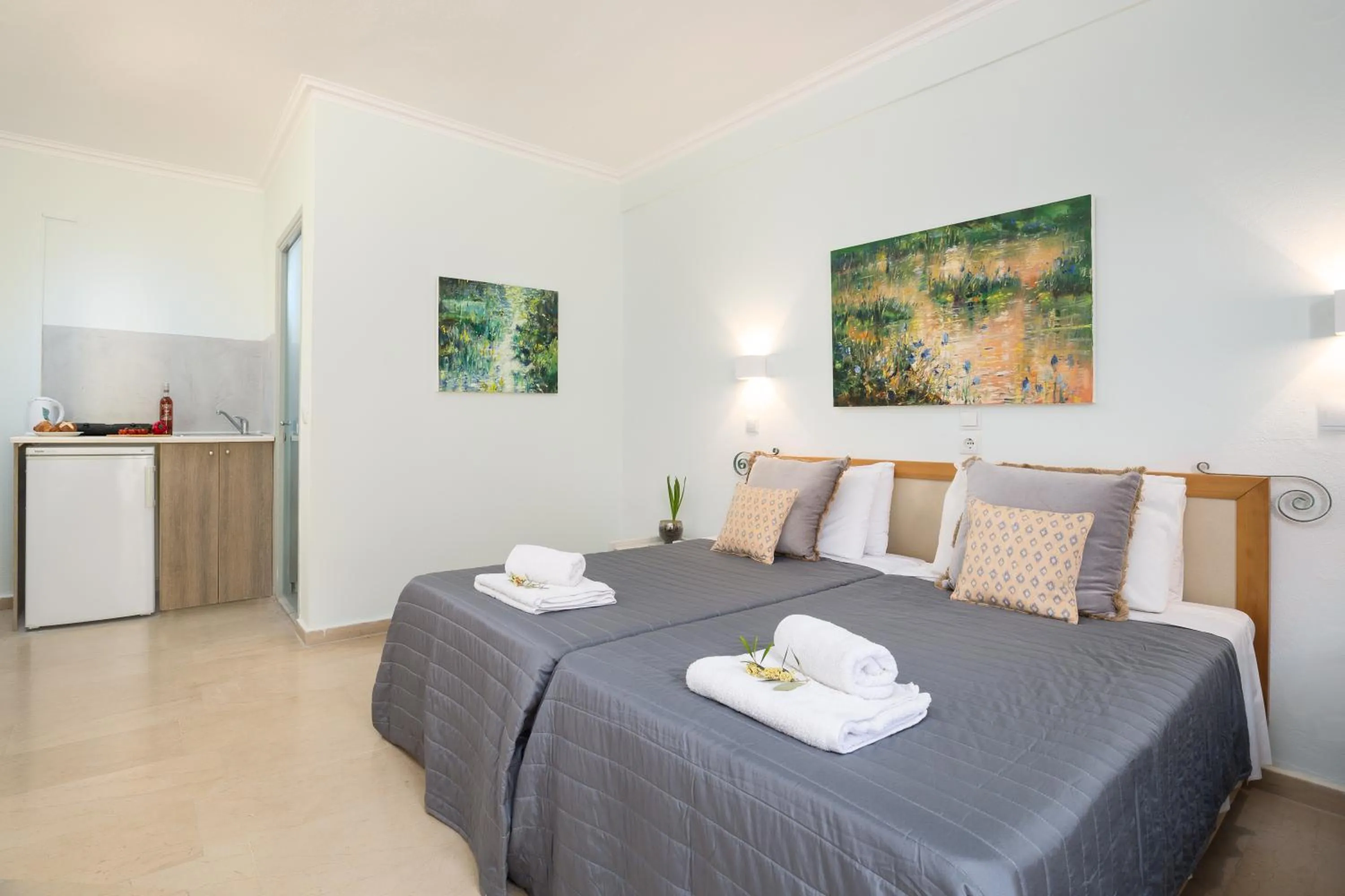 Bed in Finata Studios