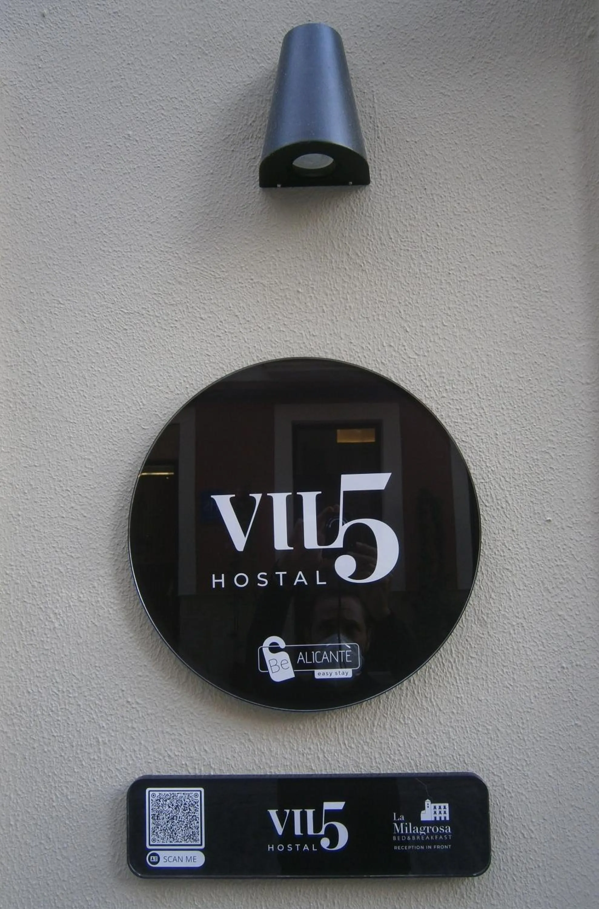 Property logo or sign in VIL5 by Be Alicante