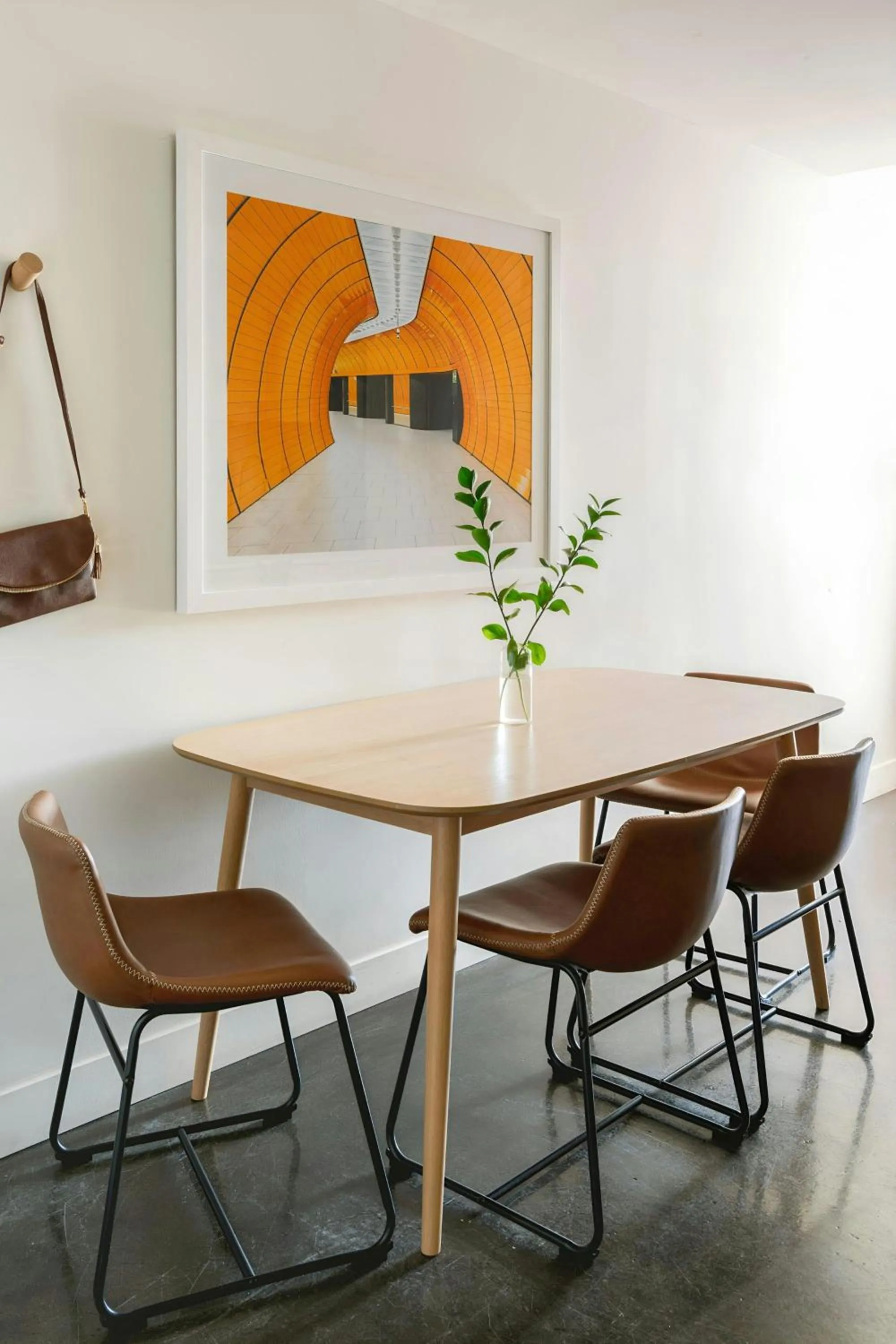 Photo of the whole room in Sonder by Marriott Bonvoy Le Guerin Apartments Le Plateau-Mont-Royal