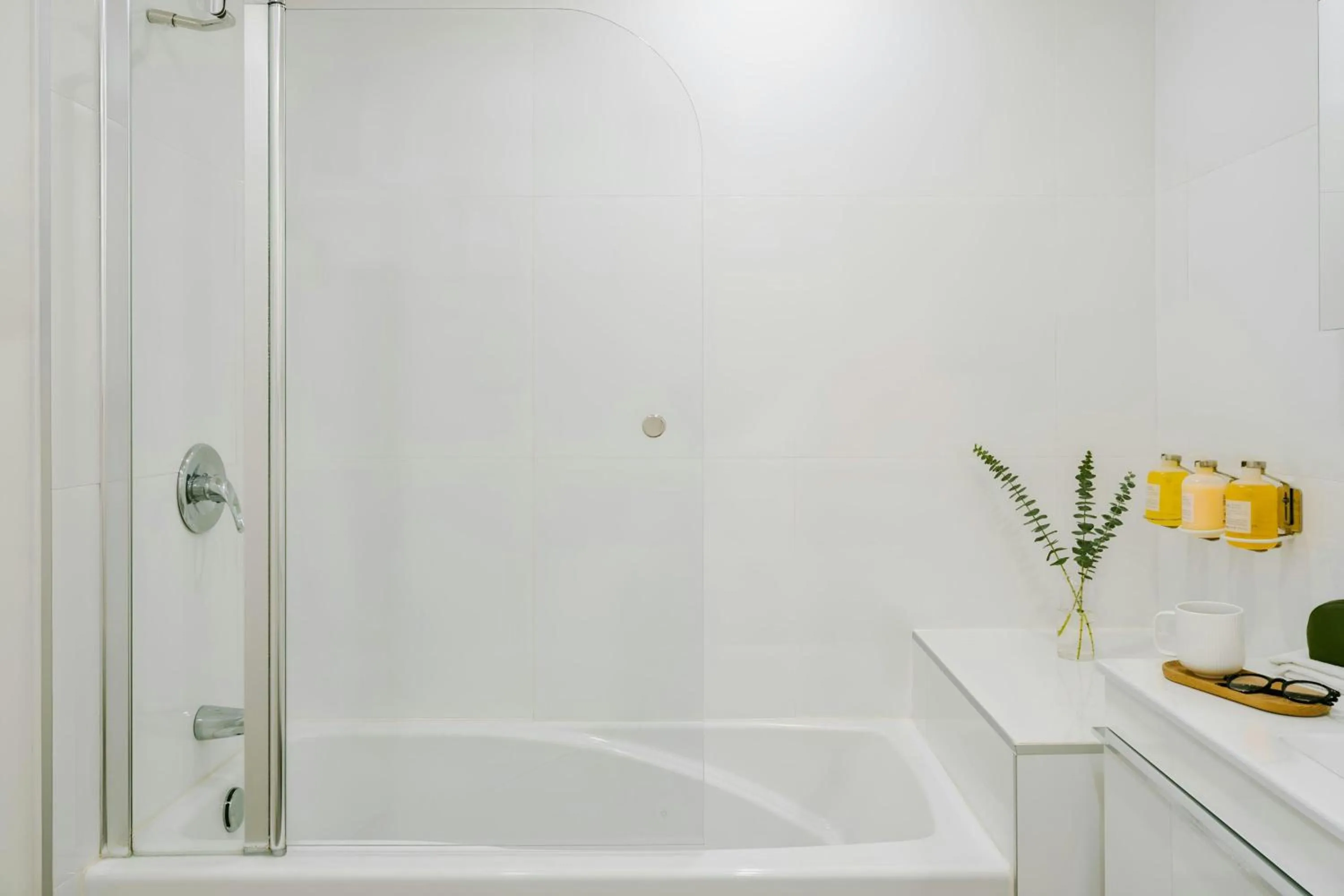 Bathroom in Sonder by Marriott Bonvoy Le Guerin Apartments Le Plateau-Mont-Royal