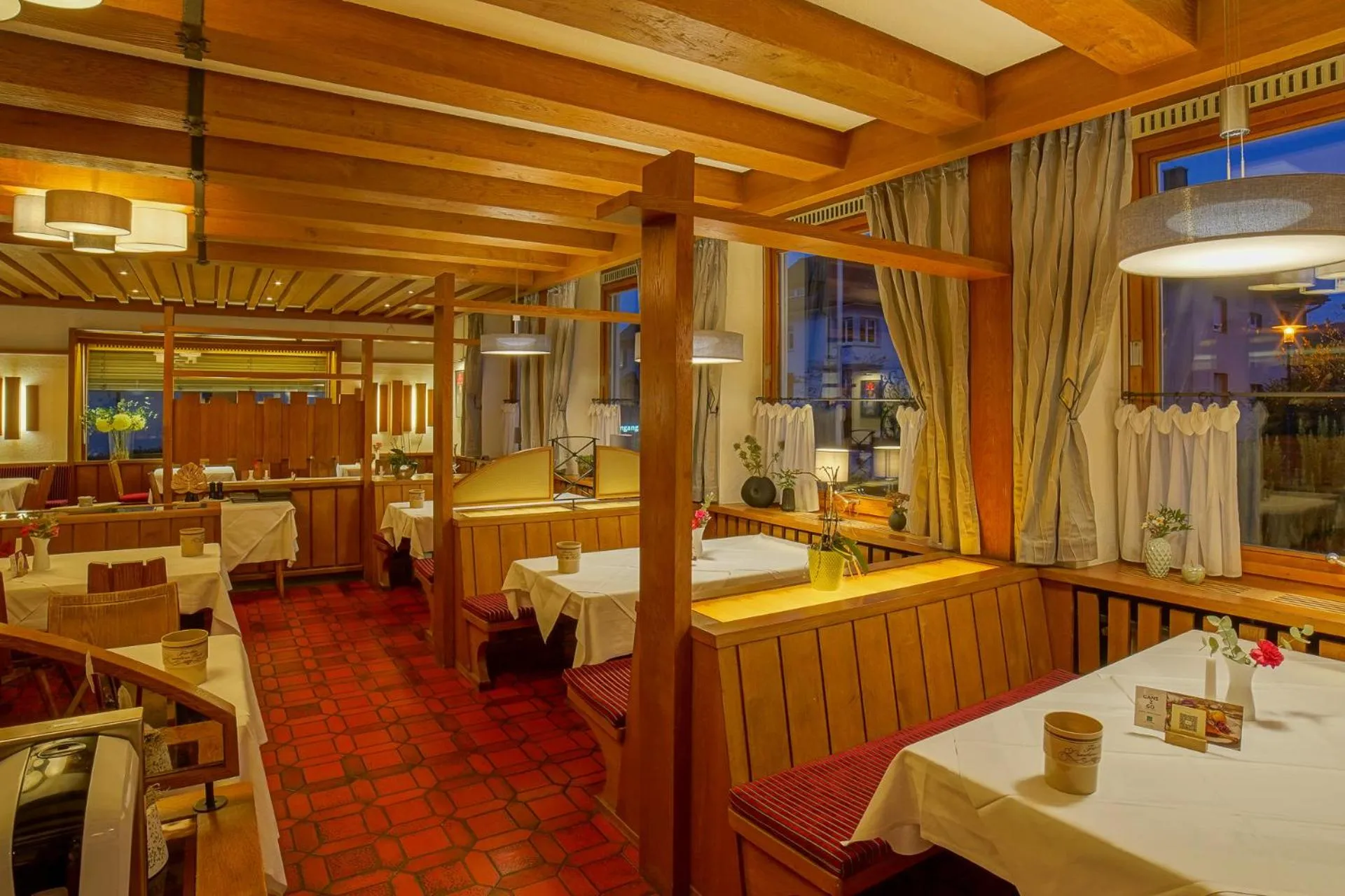 Restaurant/places to eat in Hotel zur Flüh