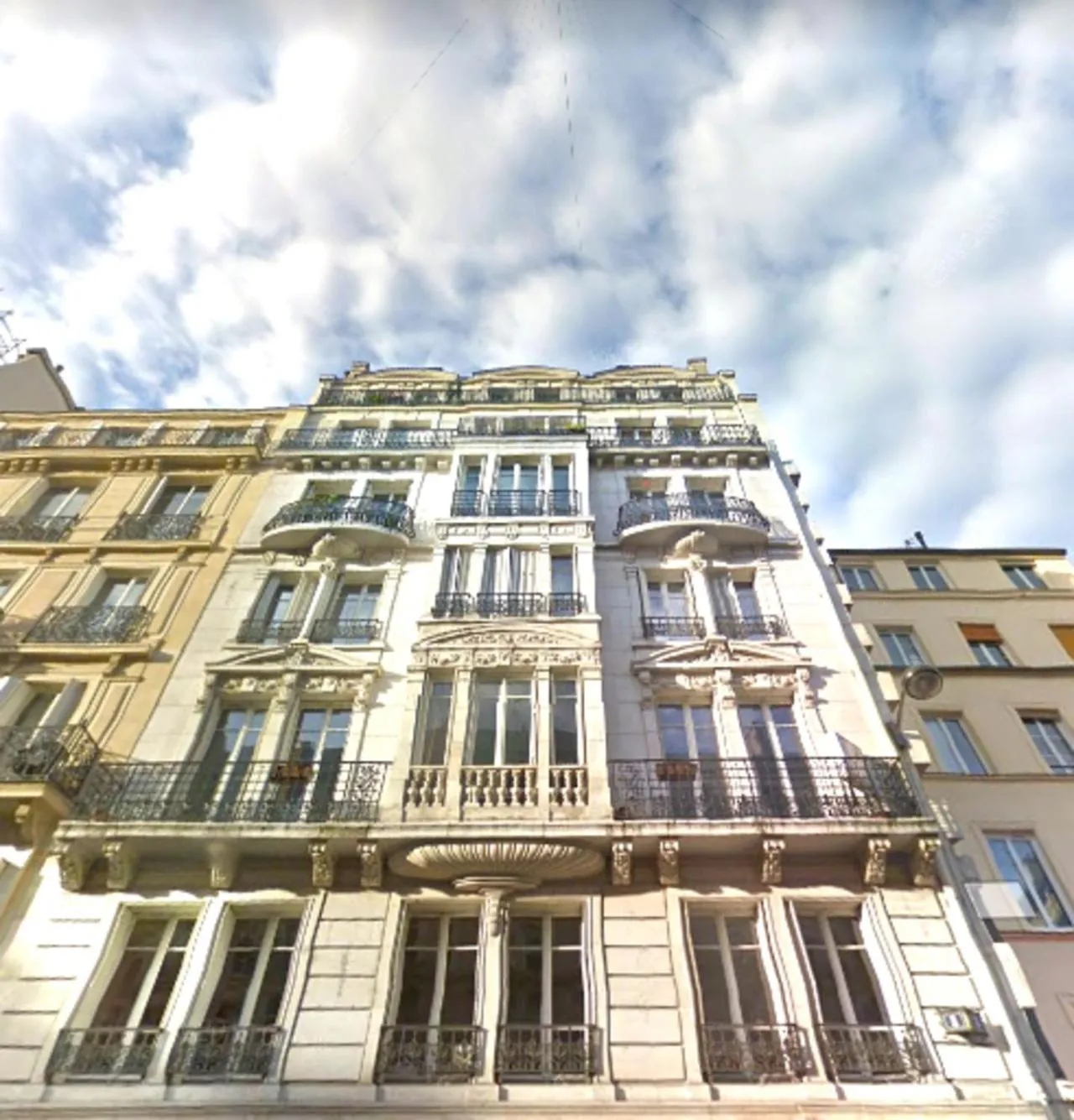 Property building in Luxury Apartment Paris Louvre II