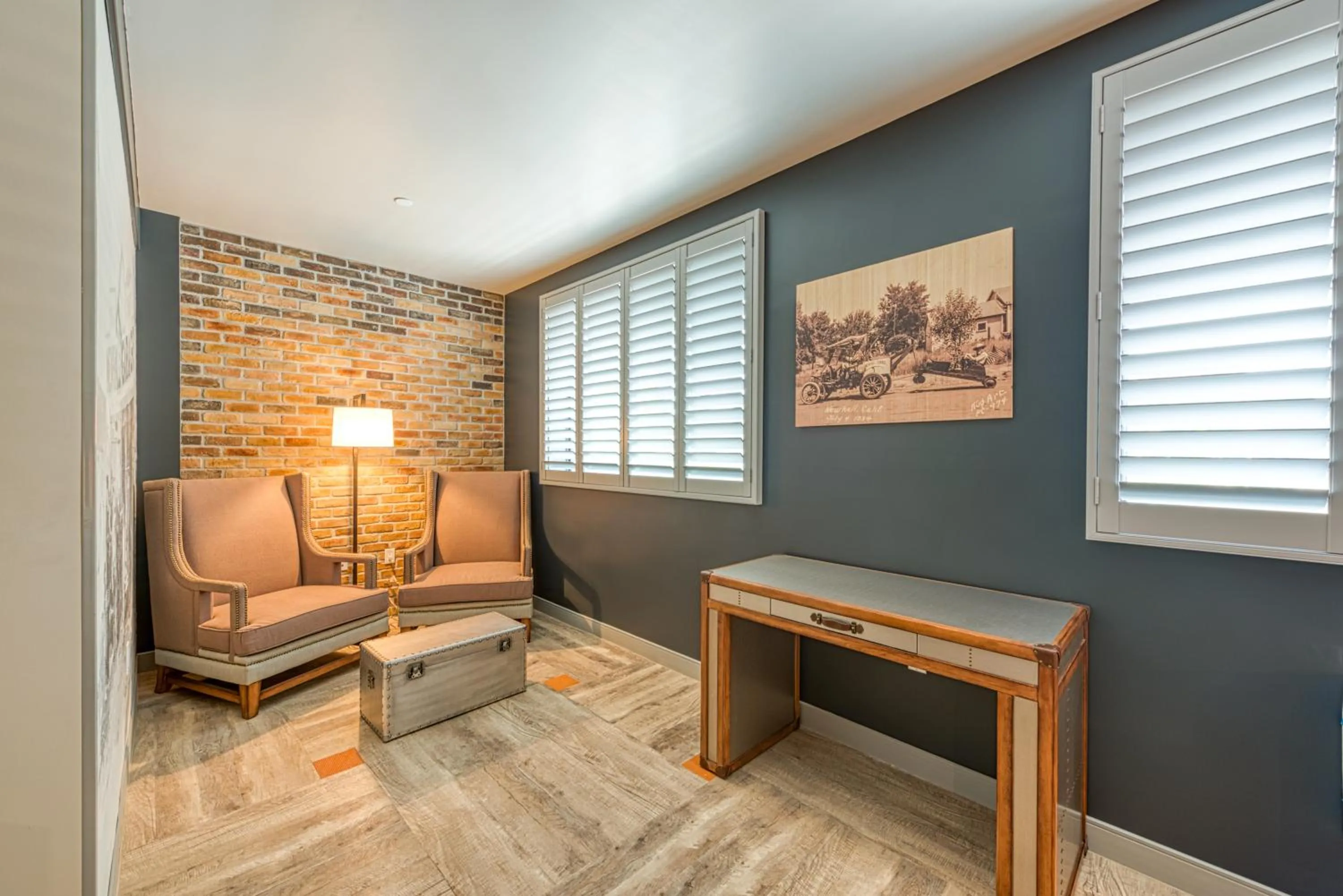 Hotel Lexen Newhall & Santa Clarita - Near Six Flags Magic Mountain