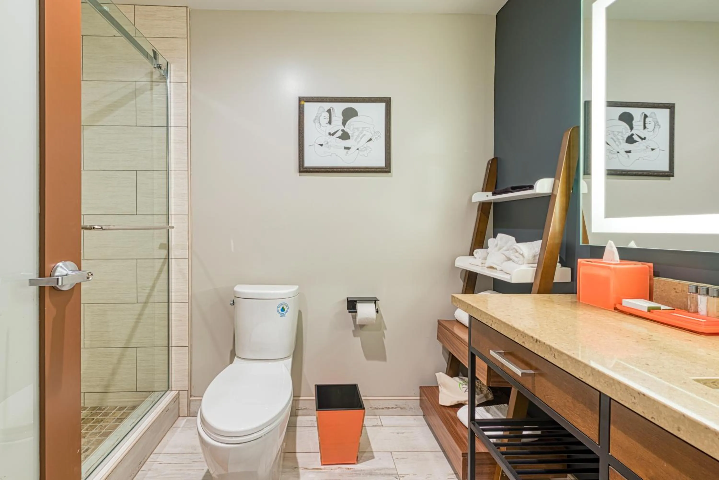 Hotel Lexen Newhall & Santa Clarita - Near Six Flags Magic Mountain