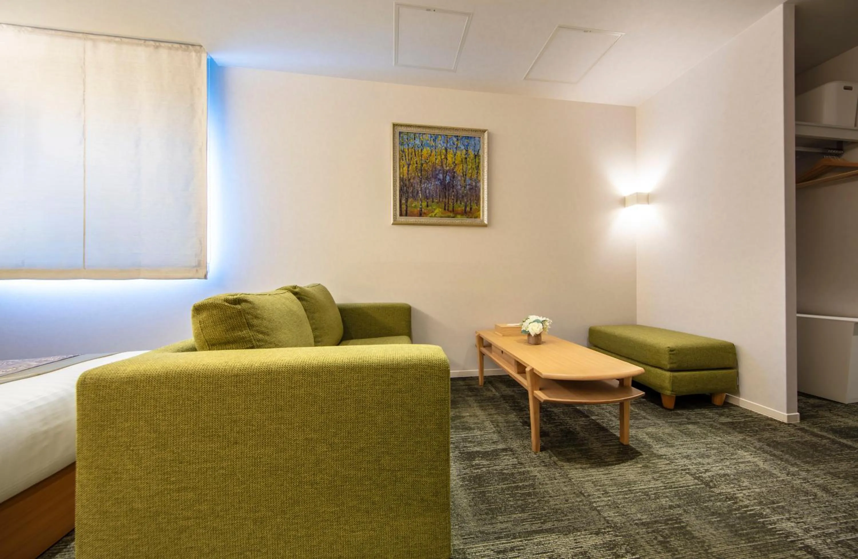 Photo of the whole room in GRAND BASE Okayama Ekimae