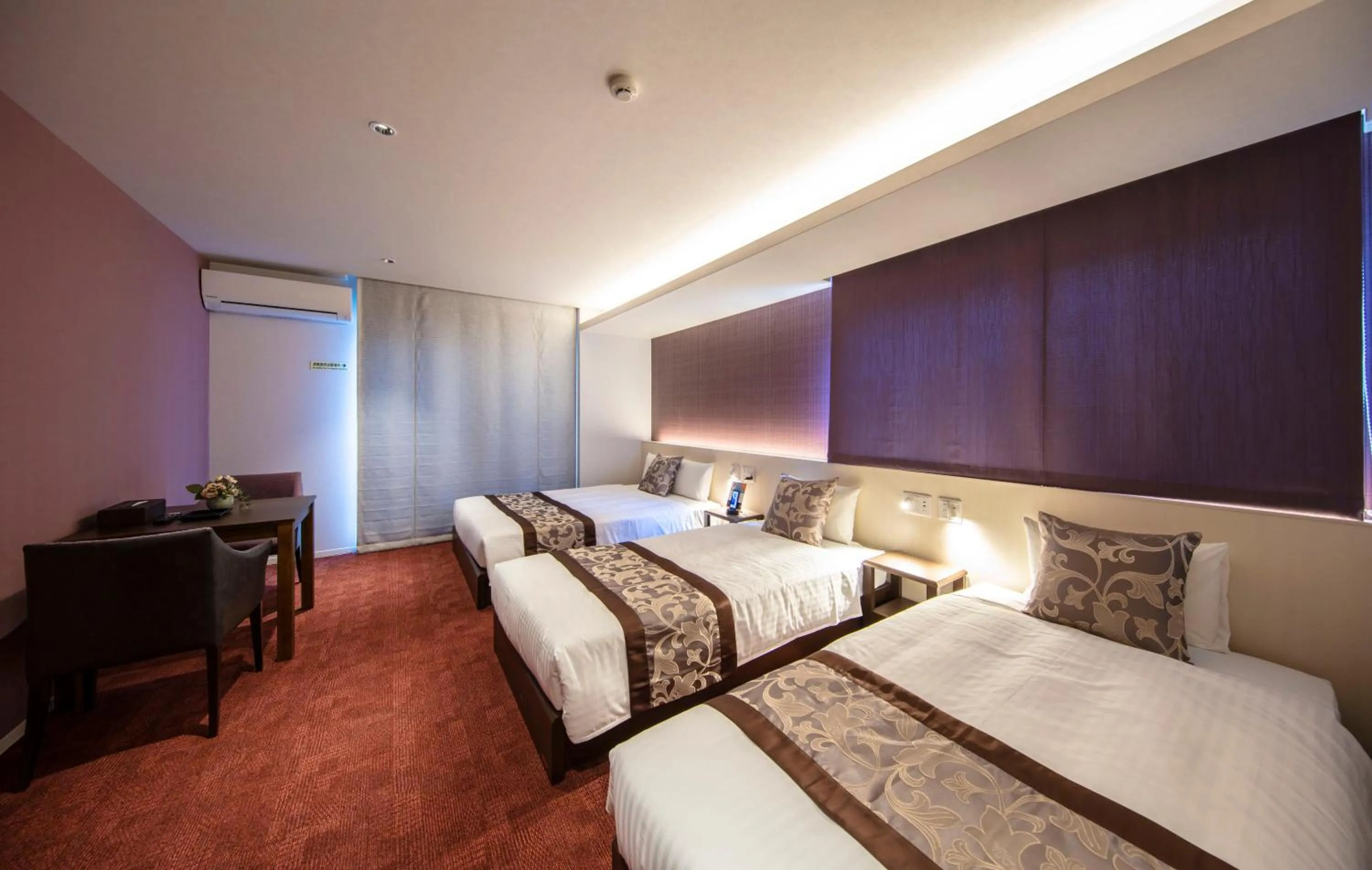 Bed in GRAND BASE Okayama Ekimae