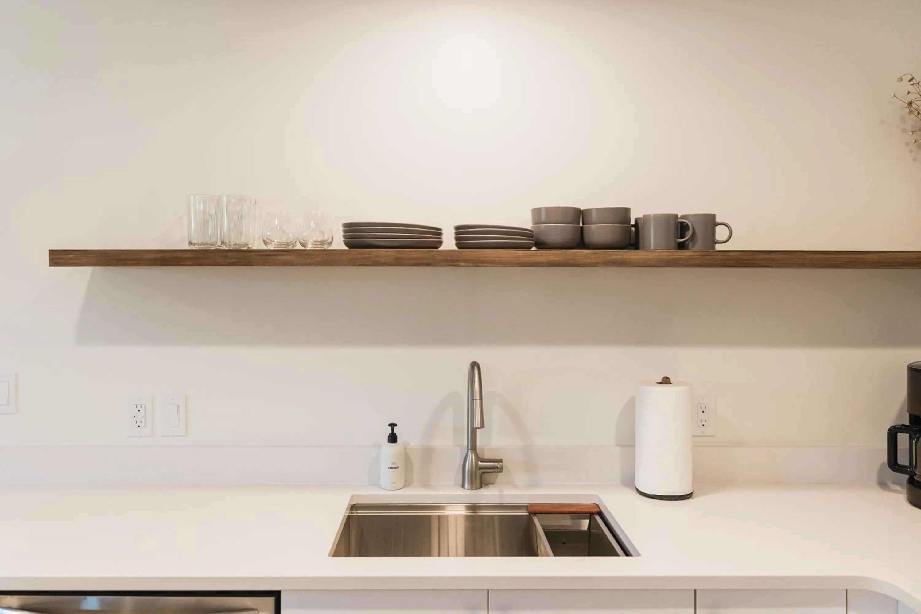 Kitchen or kitchenette in Wonderstone at Glacier