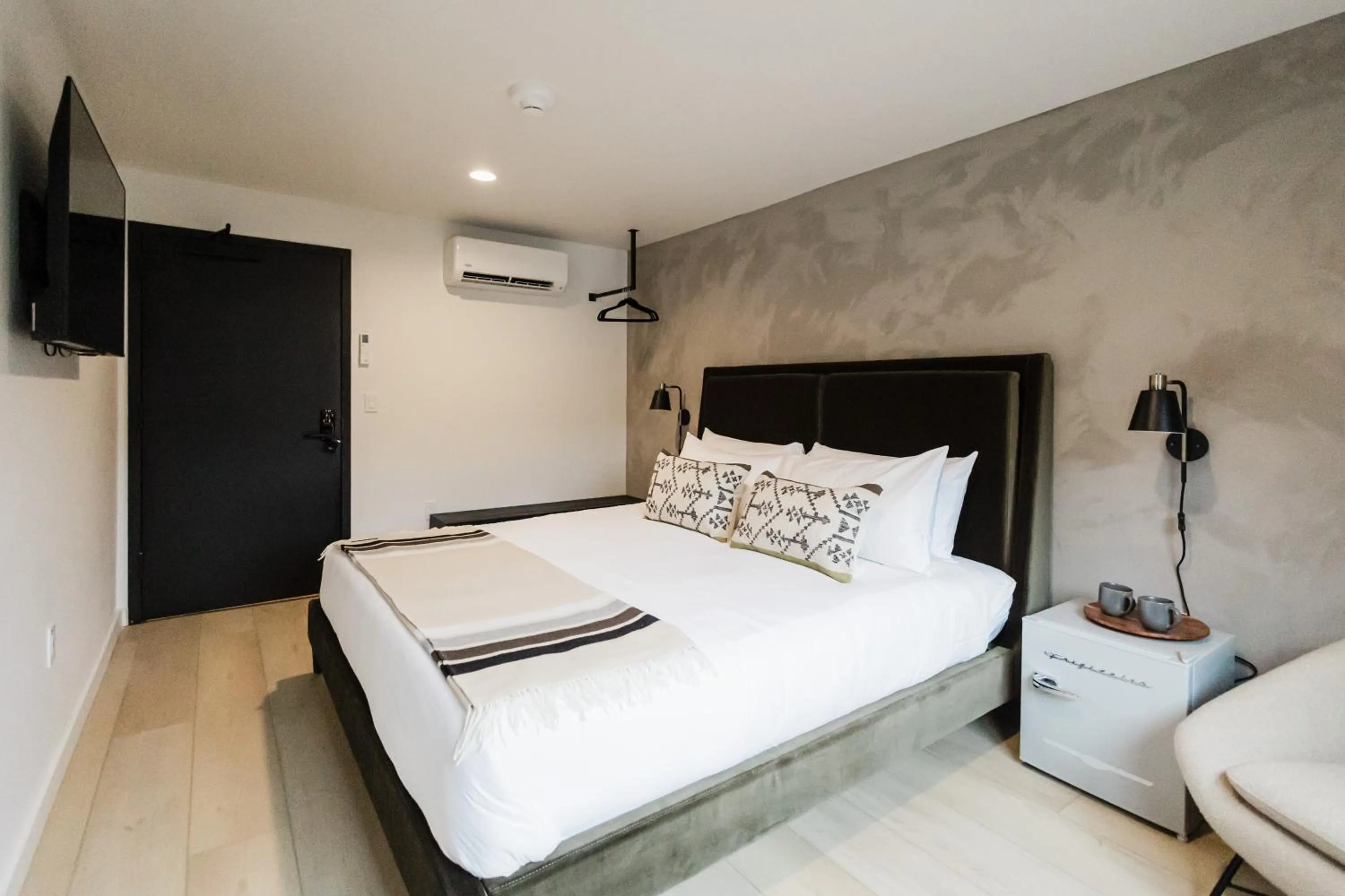 Bed in Wonderstone at Glacier