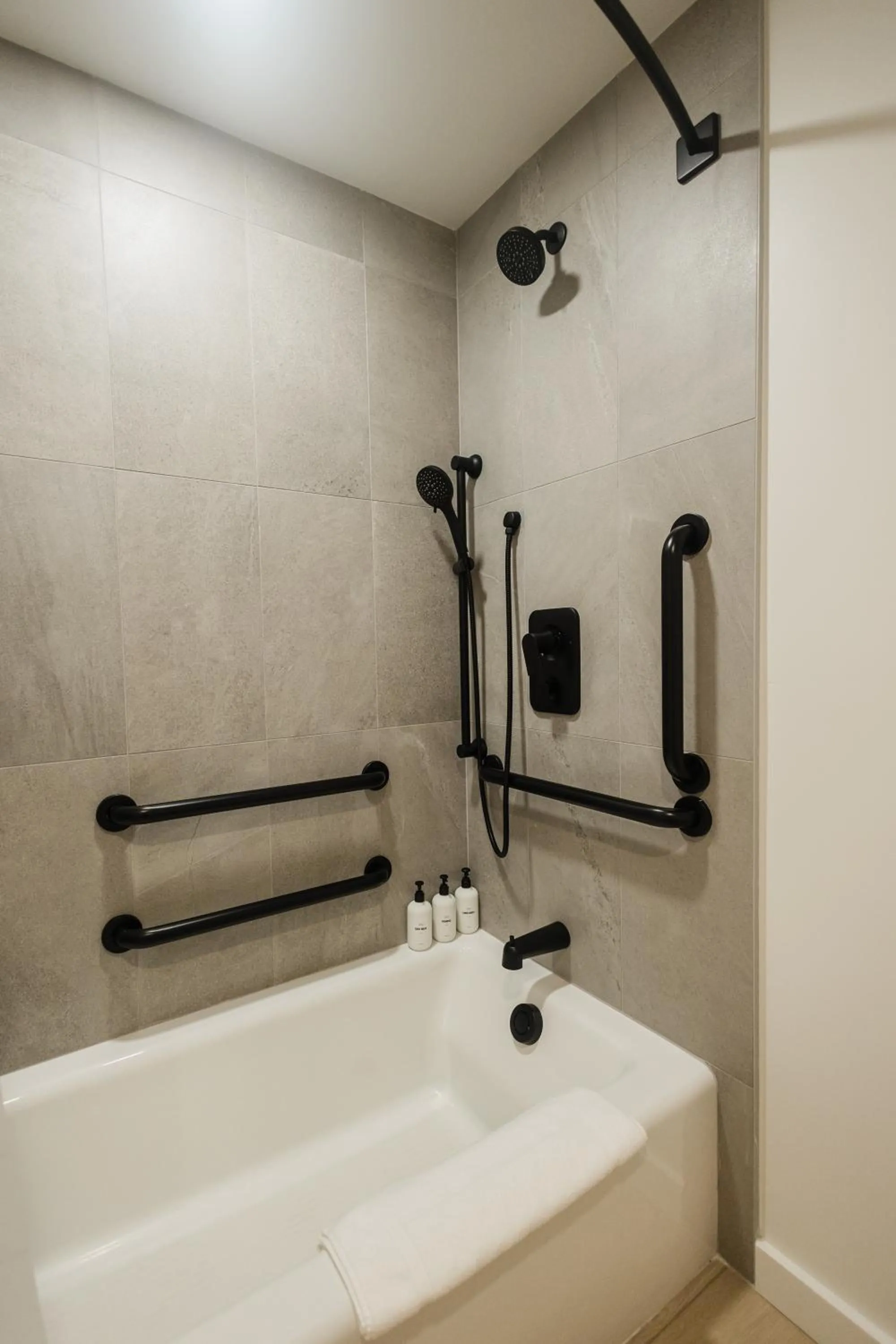 Shower in Wonderstone at Glacier