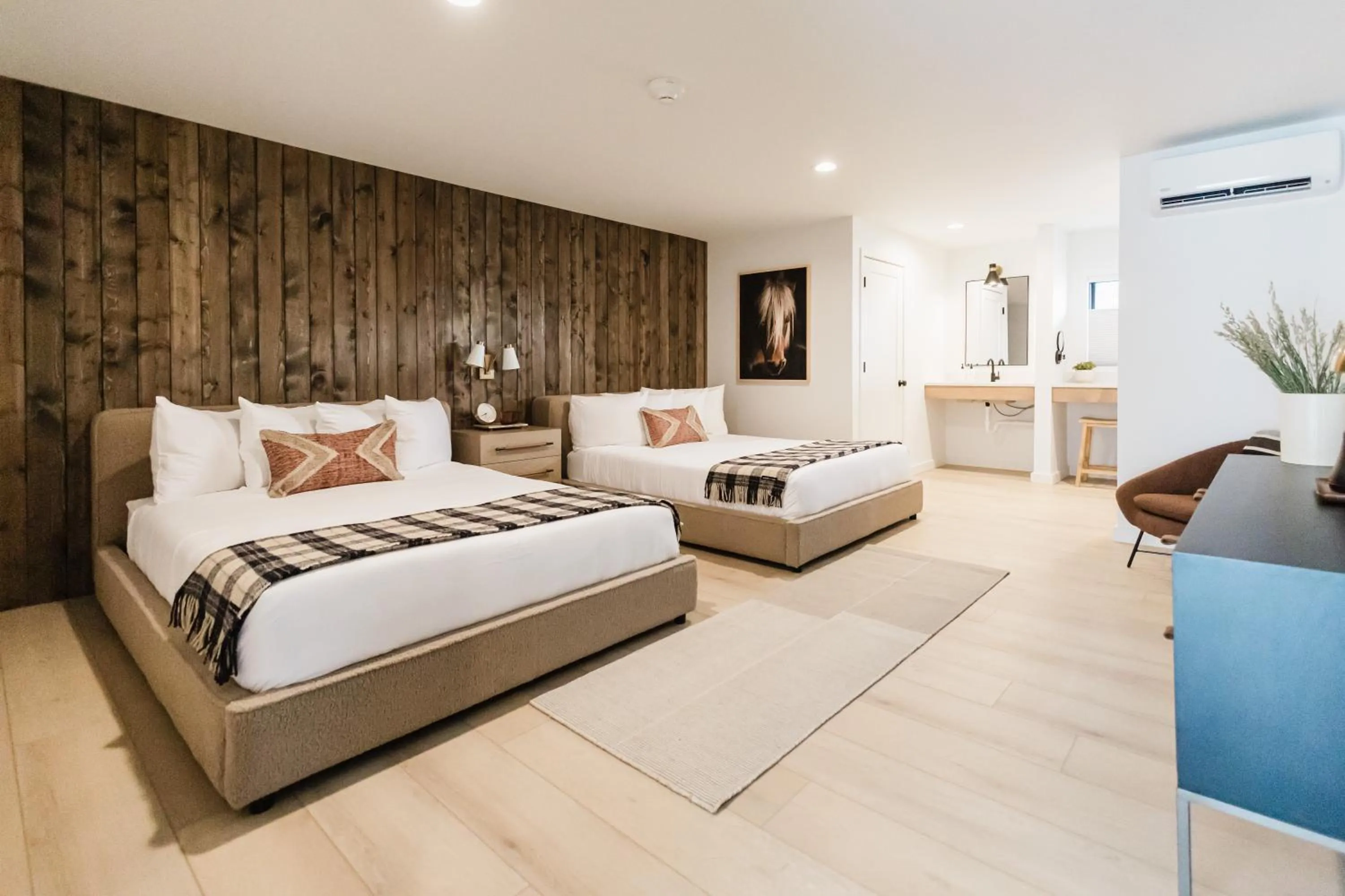 Bed in Wonderstone at Glacier