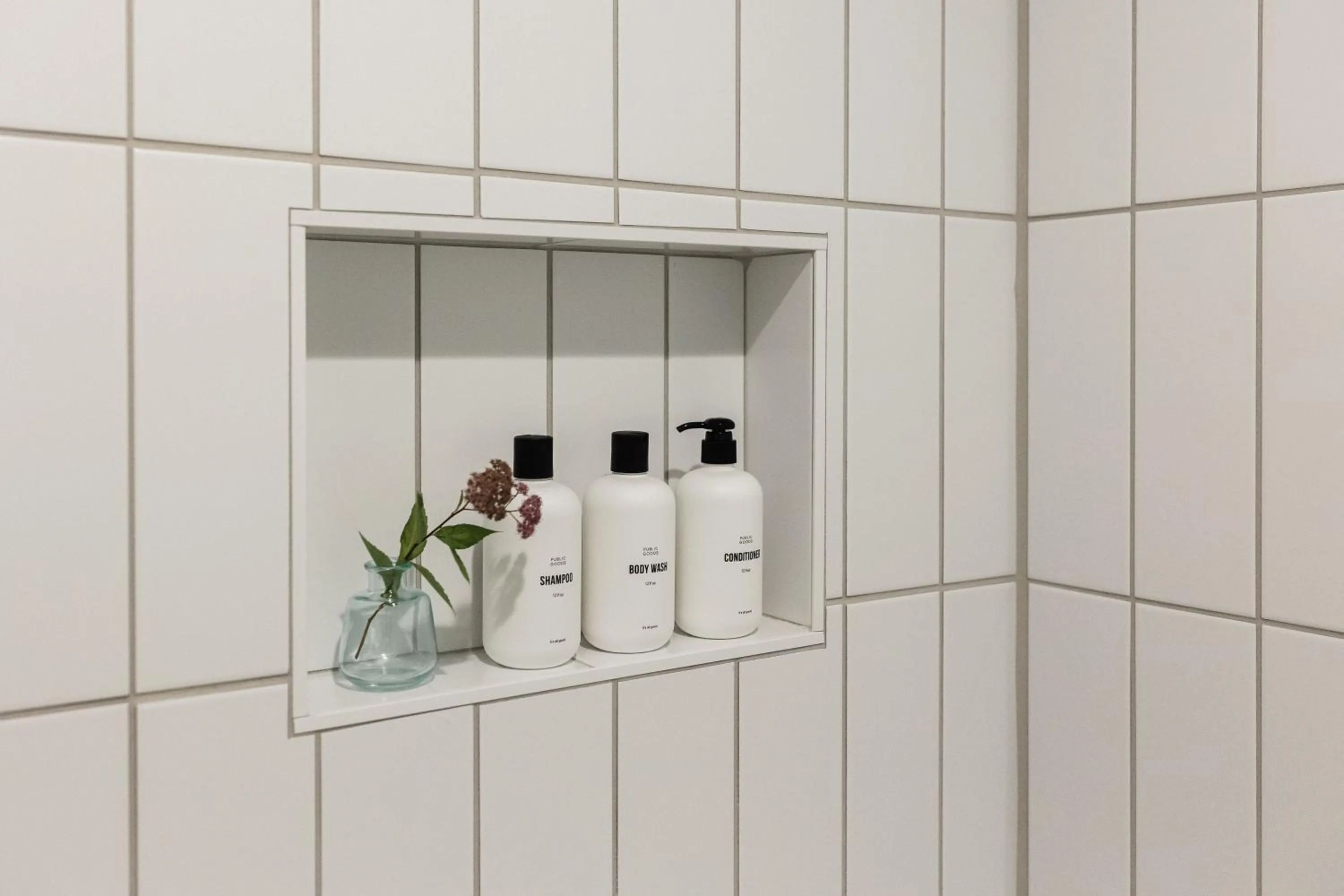 Shower in Wonderstone at Glacier