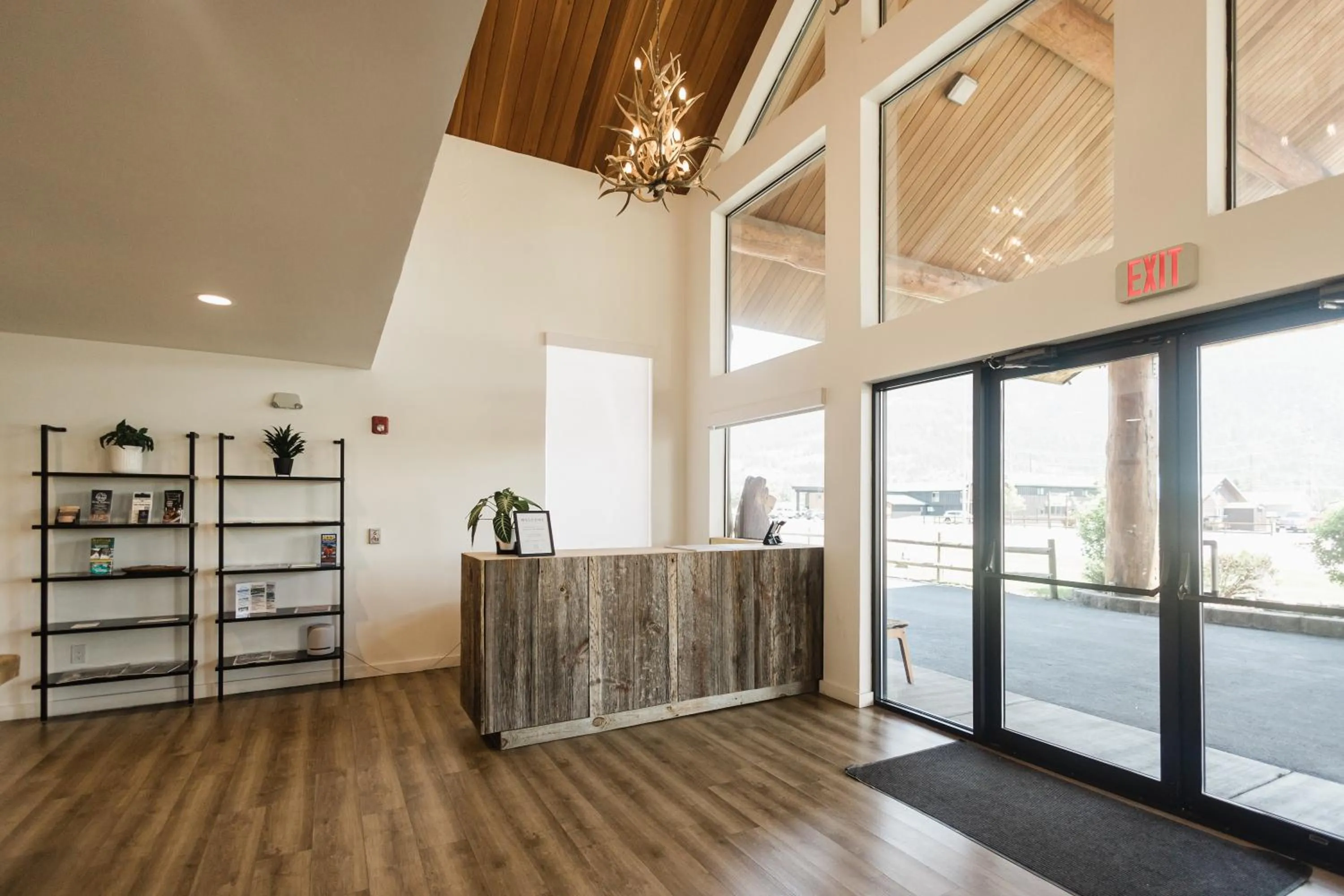 Lobby or reception in Wonderstone at Glacier