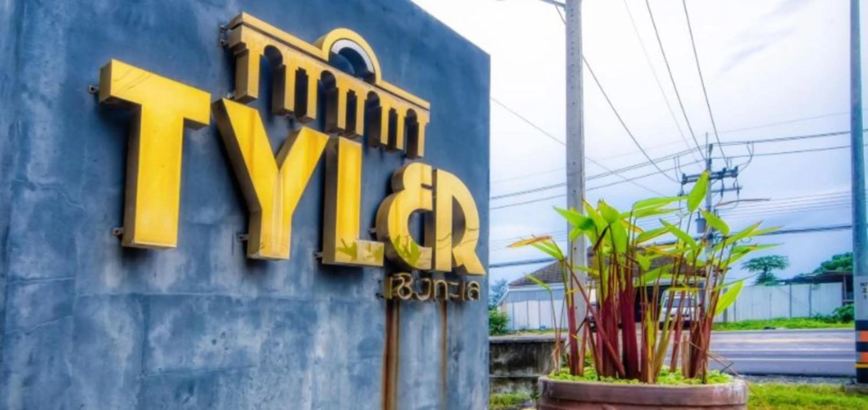 Property building in Tyler Cherngtalay