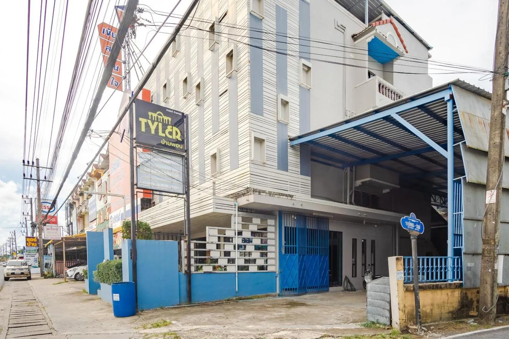 Property building in Tyler Banpon