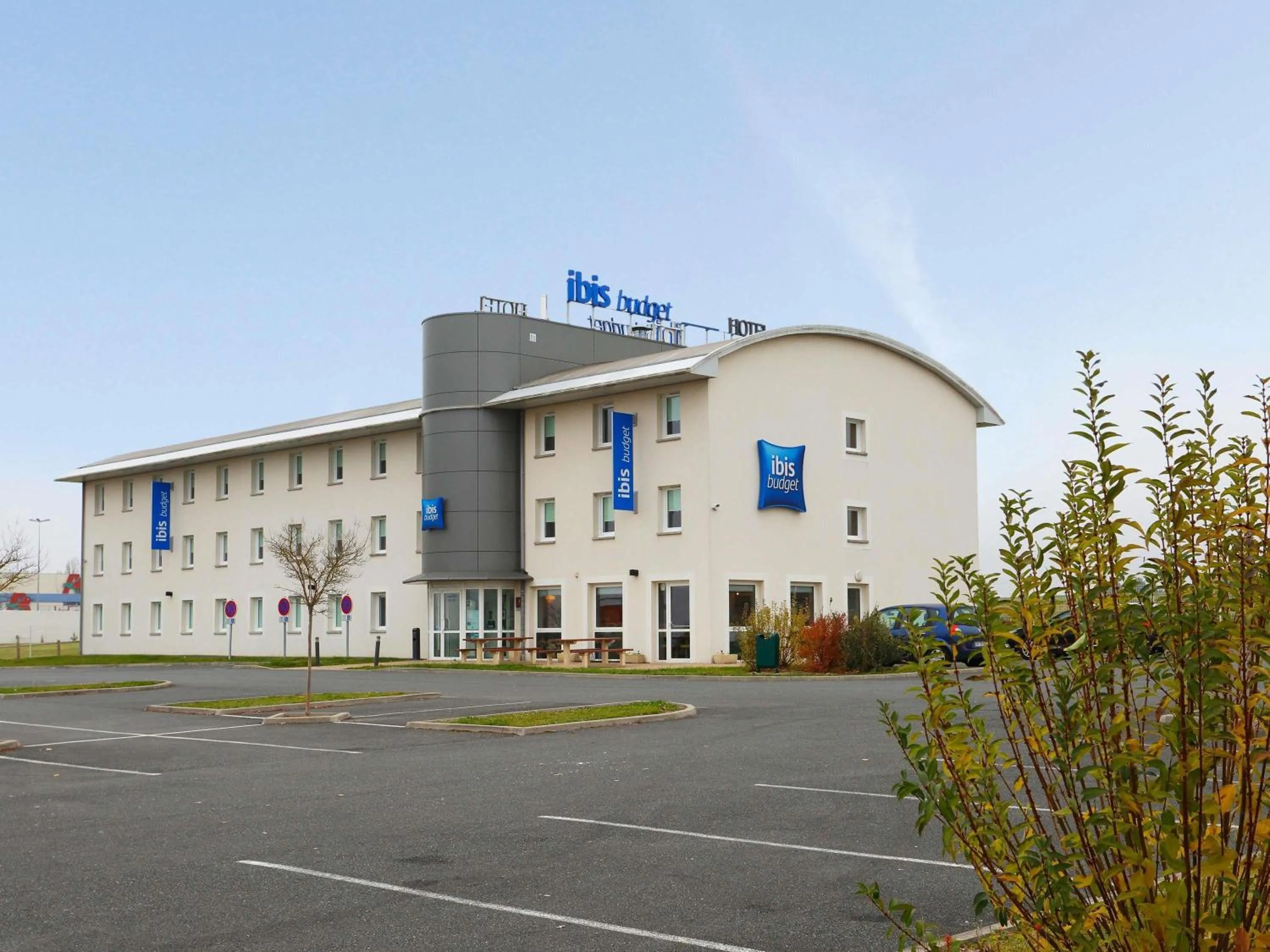Property building in Hotel Ibis Budget Cosne Sur Loire