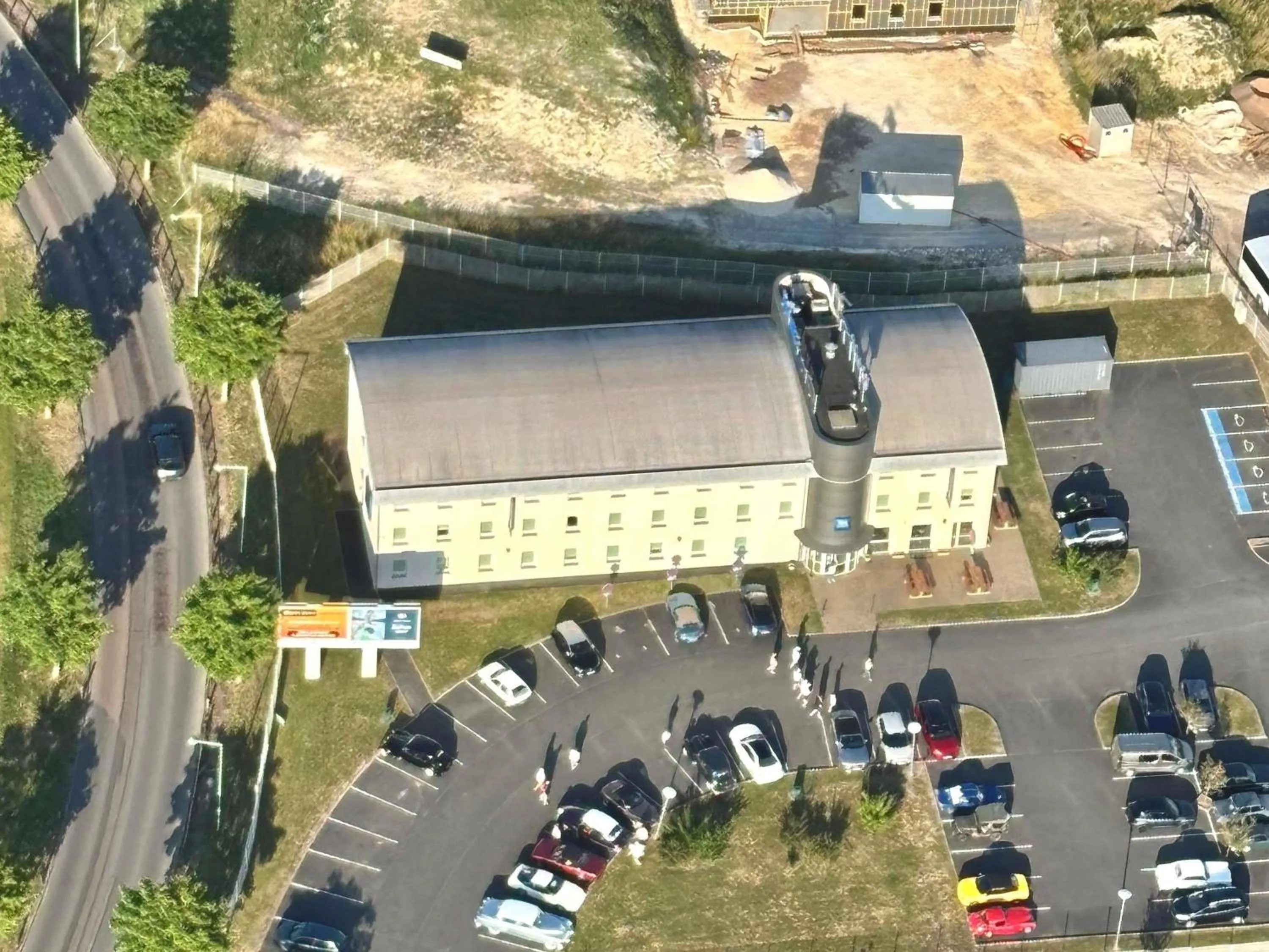 Property building in Hotel Ibis Budget Cosne Sur Loire