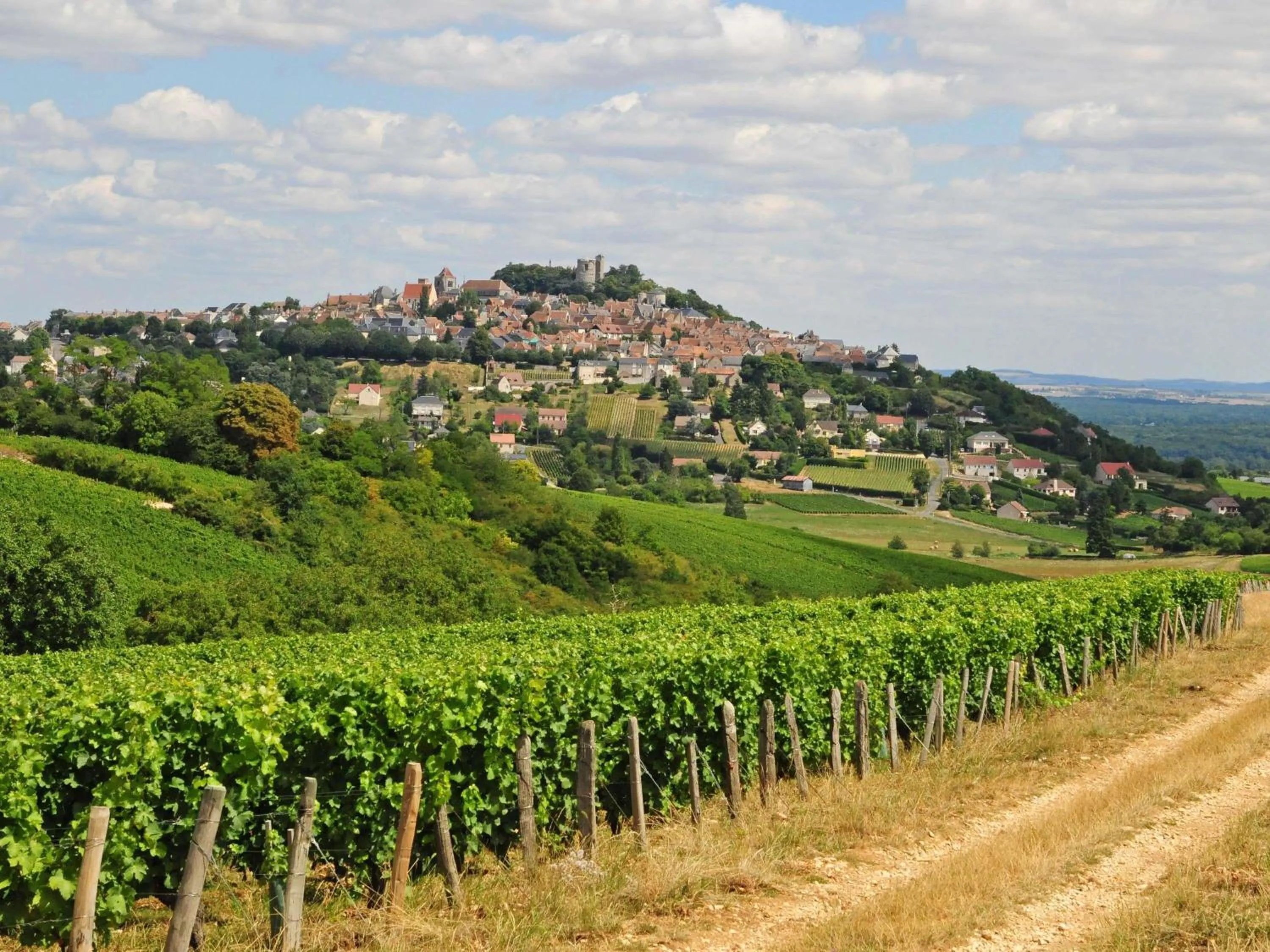 Property building in Hotel Ibis Budget Cosne Sur Loire