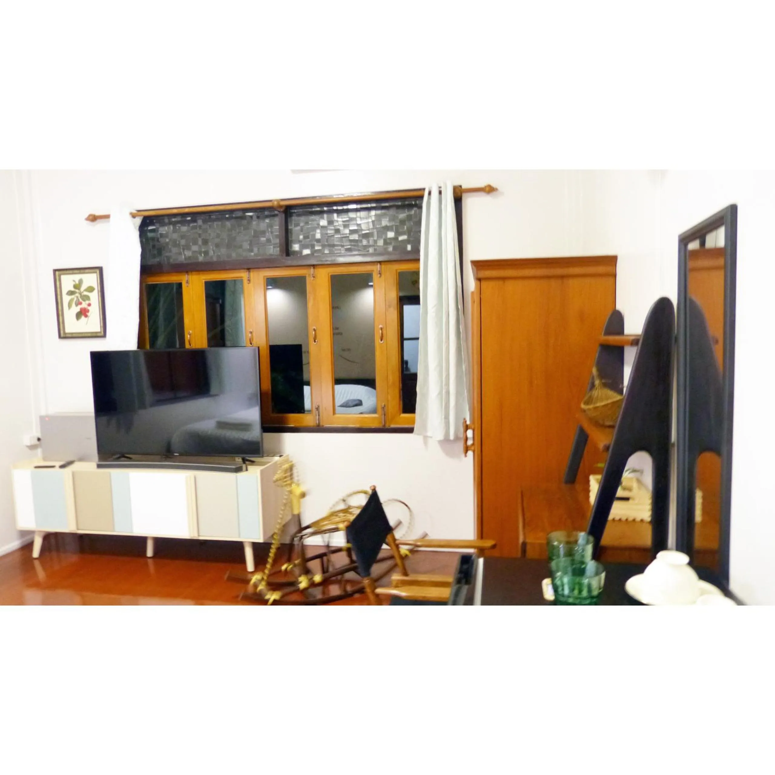 TV and multimedia in Banya BnB ที่พักบ้านย่าบีแอนด์บี เมืองประจวบฯ
