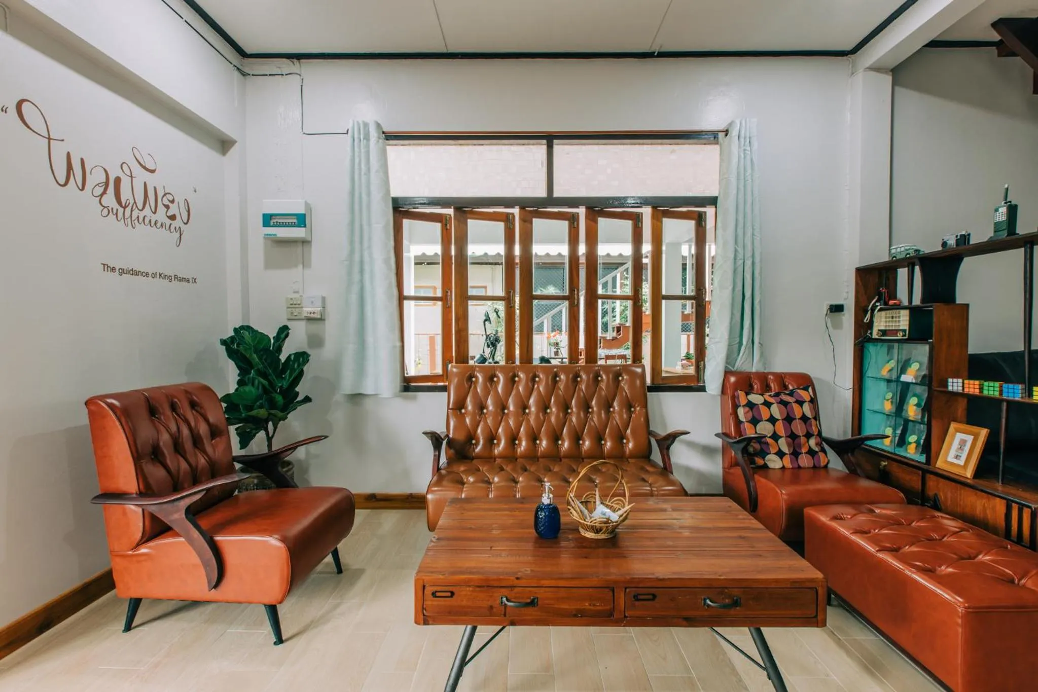 Communal lounge/ TV room in Banya BnB ที่พักบ้านย่าบีแอนด์บี เมืองประจวบฯ