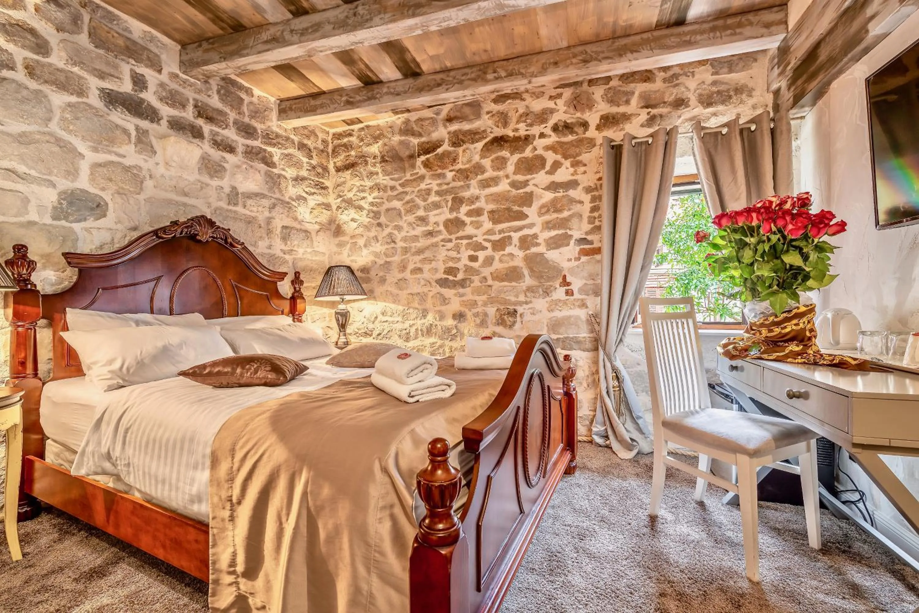 Bed in Historic Plaza Varos Split