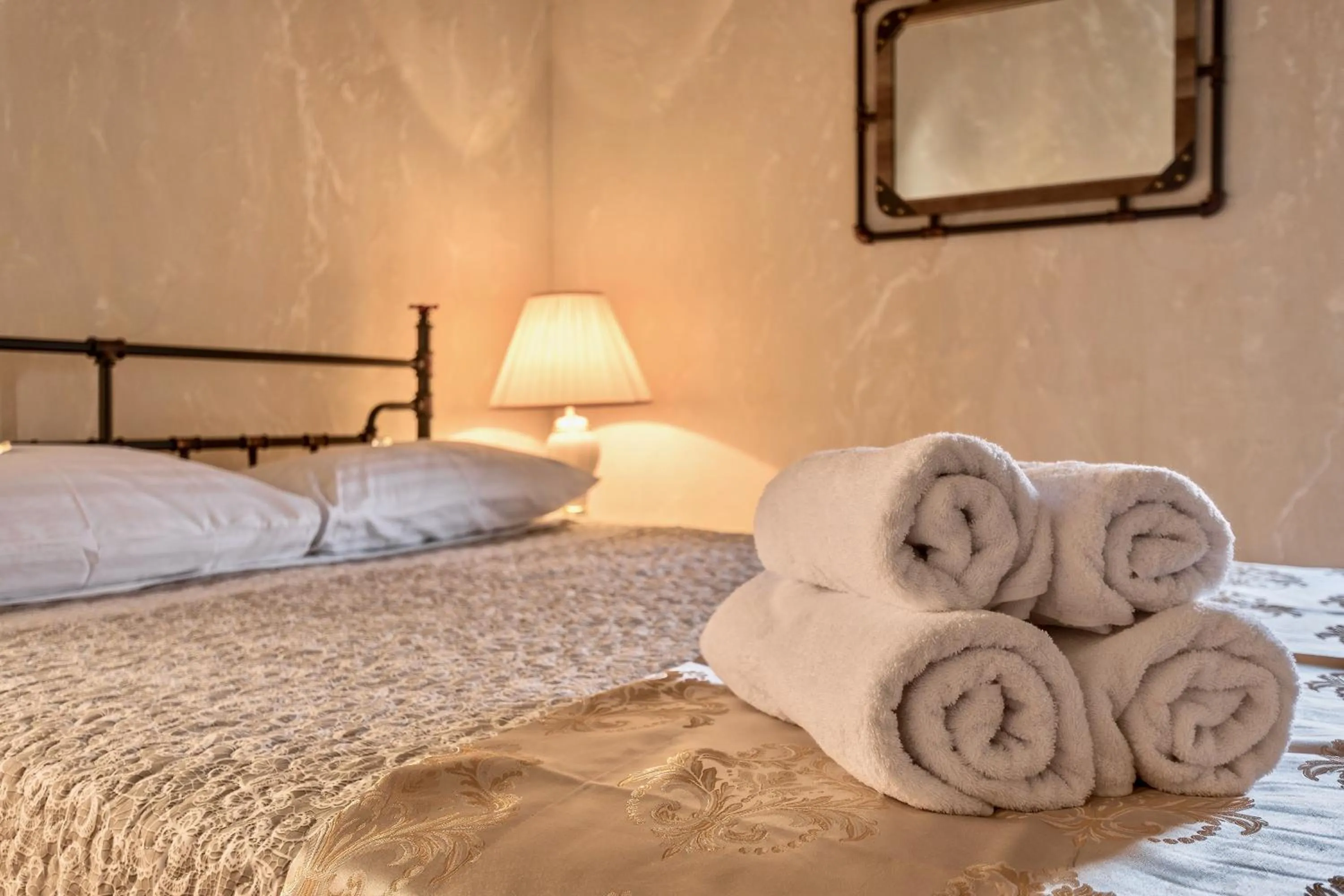 Bed in Historic Plaza Varos Split