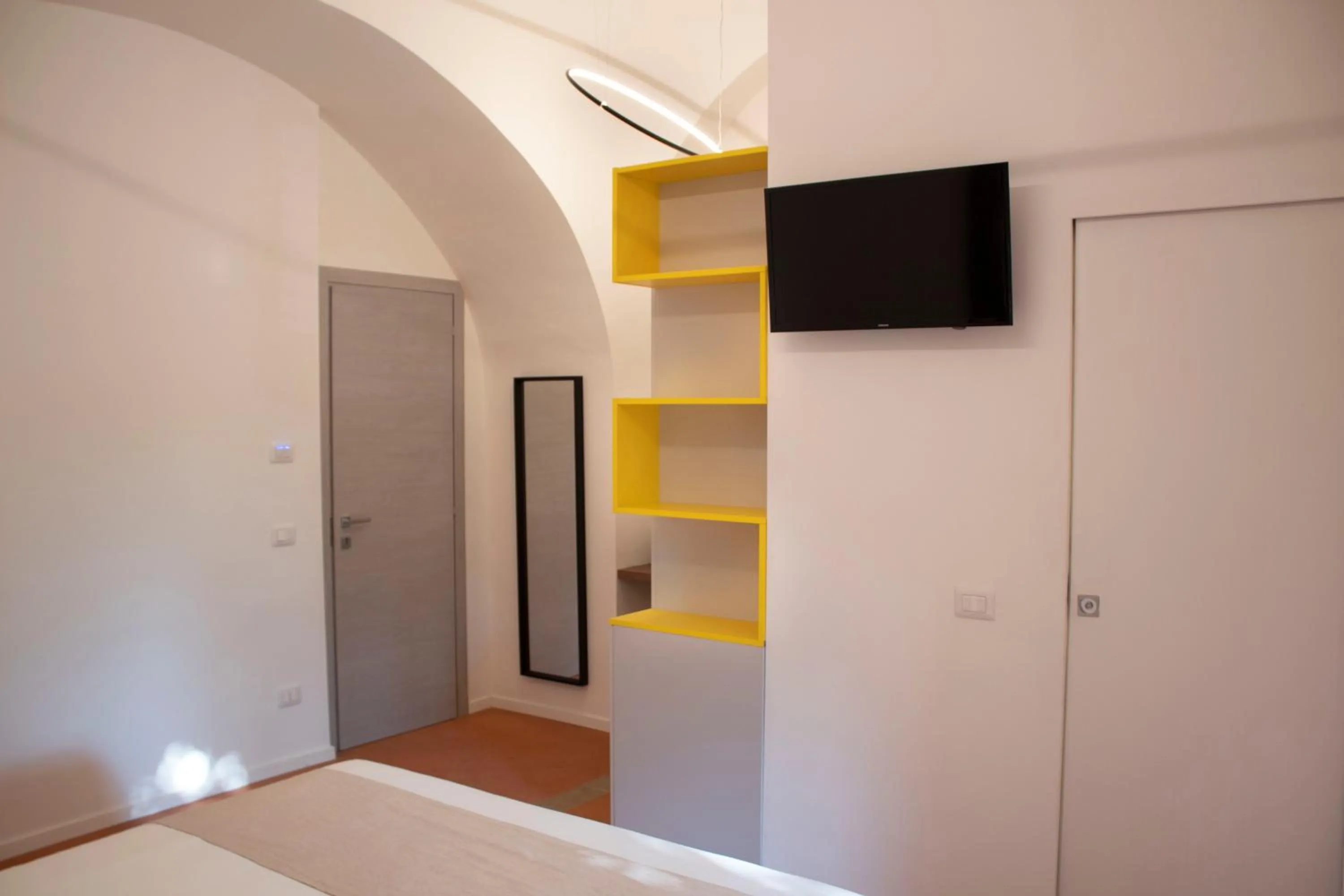 TV and multimedia, Bed in Relais Villa Montedonzelli