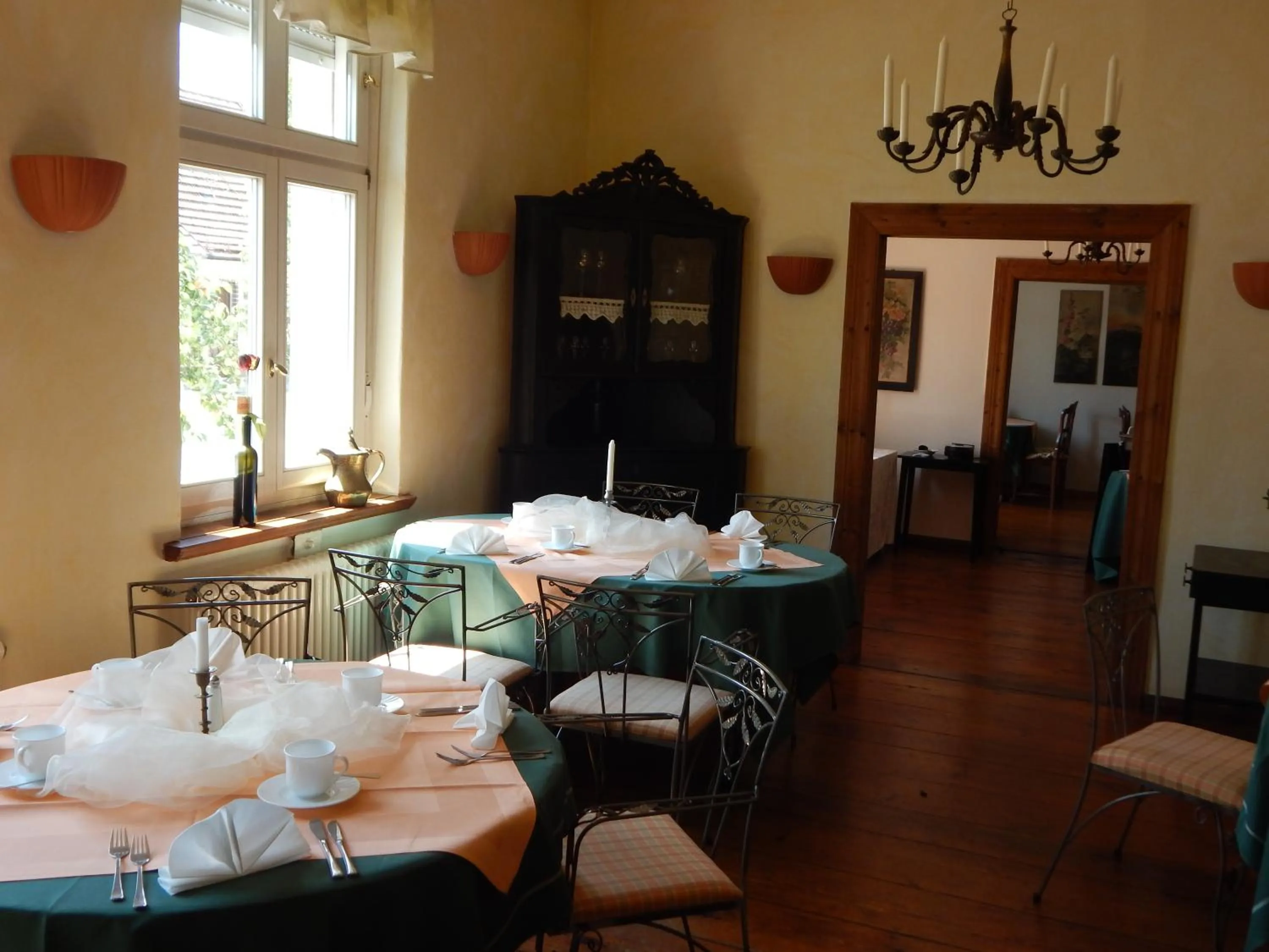 Restaurant/places to eat in Hotel Alte Försterei