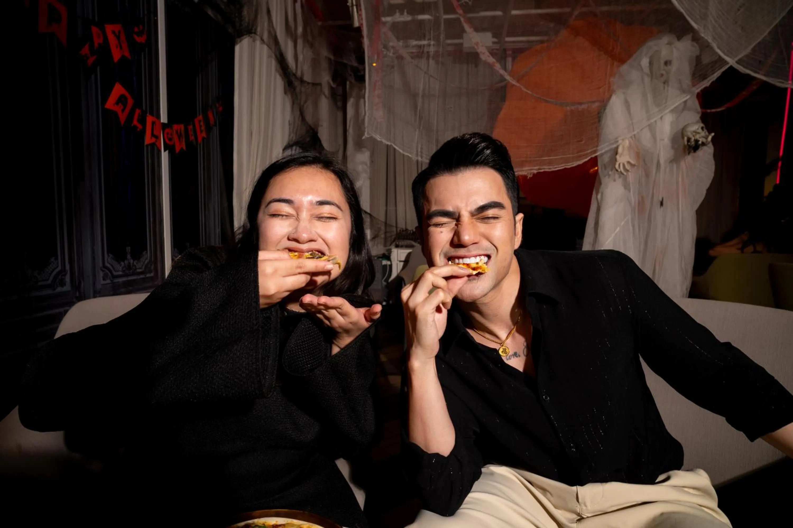 Restaurant/places to eat in Ceylonz Suites KLCC Rooftop Infinity Pool KL Tower View