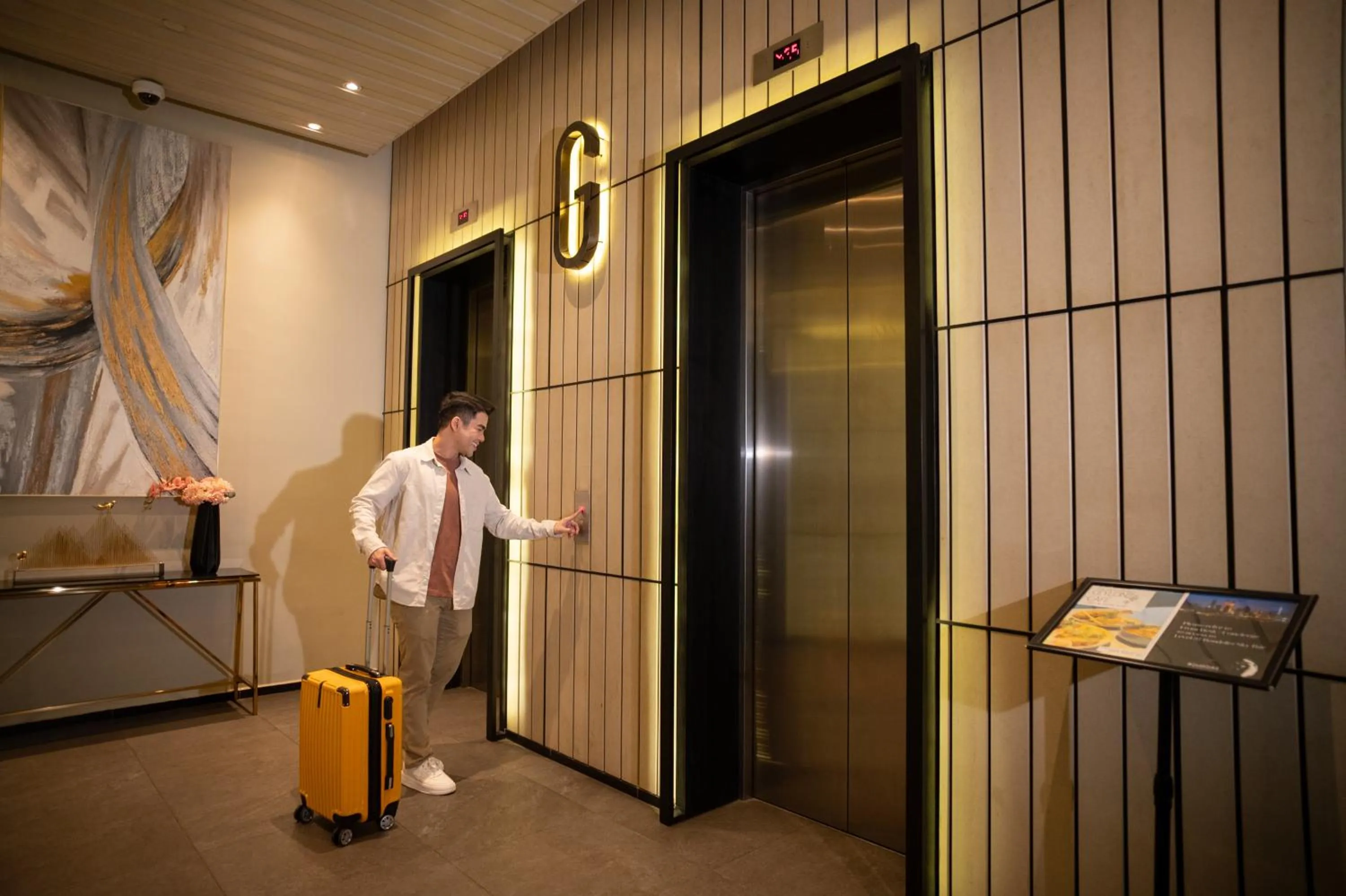 Lobby or reception in Ceylonz Suites KLCC Rooftop Infinity Pool KL Tower View
