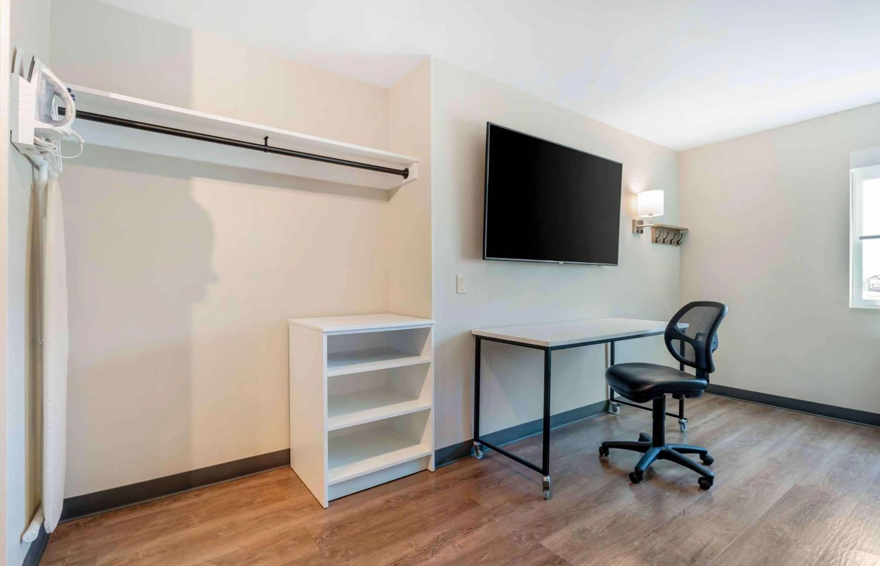 Bedroom in Extended Stay America Premiere Suites - Ukiah